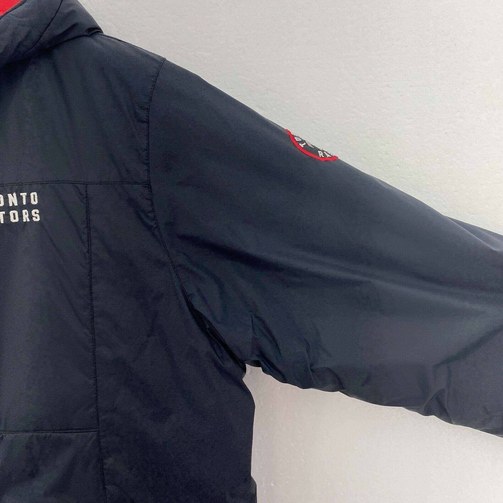 Toronto Raptors NBA Insulated Black Jacket Size L Full Zip
