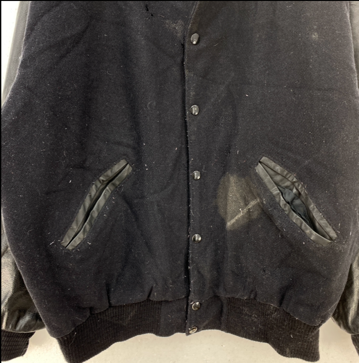 Vintage Wolf Print Black Snapped Bomber Jacket Size L
