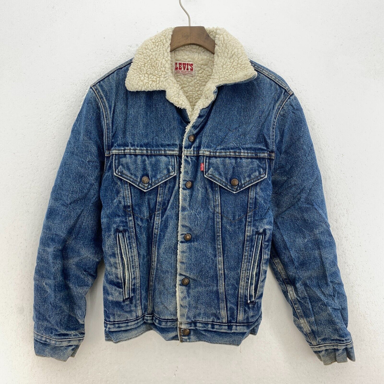 Levi Strauss Sherpa Lined Button Up Medium Wash Blue Denim Jacket Size 34