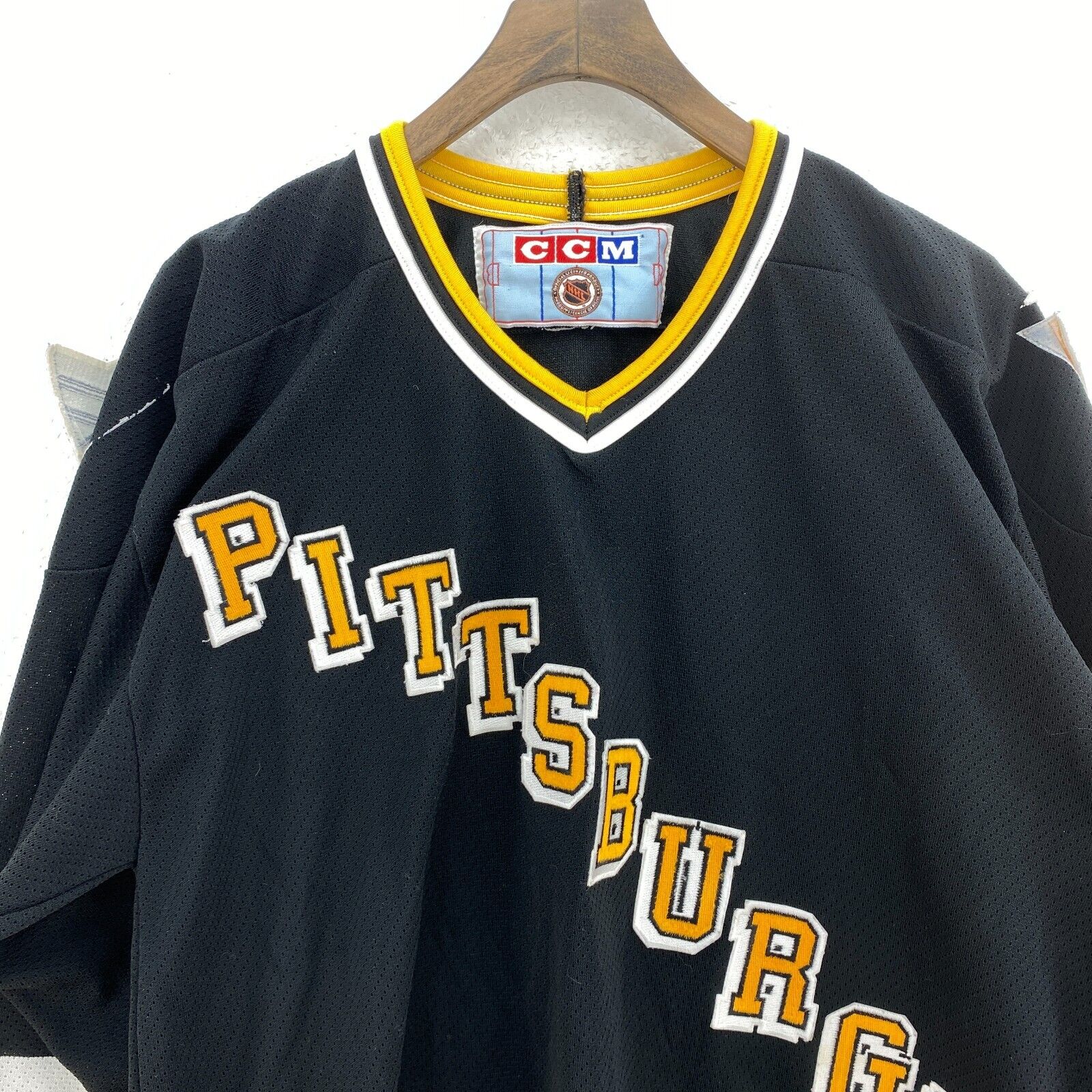 Vintage Authentic Pittsburgh Penguins NHL CCM Hockey Black Jersey Size S