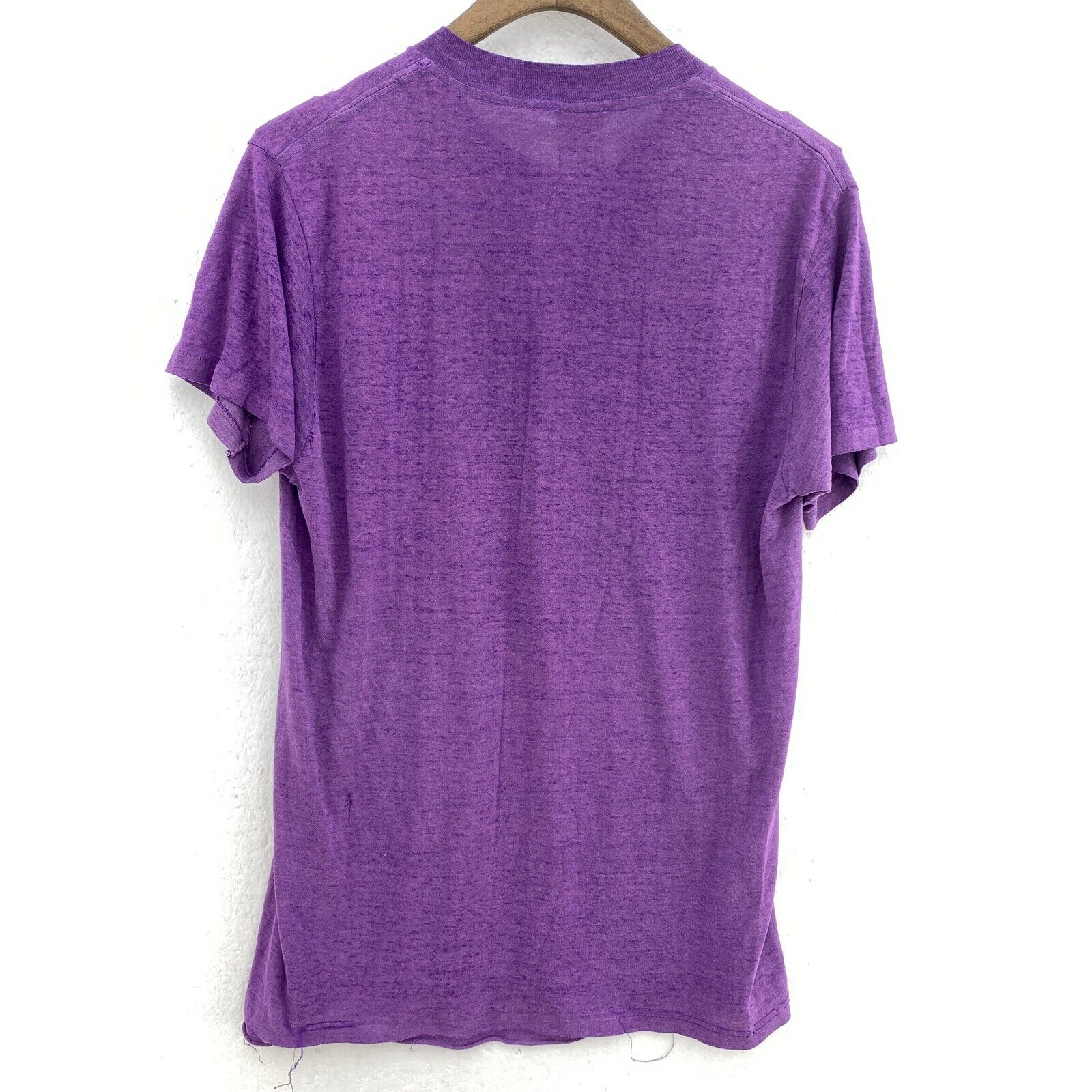 Logo 7 Los Angeles Lakers NBA Vintage Purple T-shirt Size M Women's