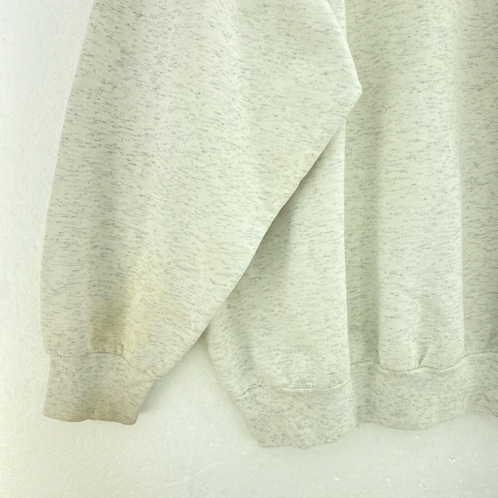 Vintage Guess Jeans Spell Out Print Sweatshirt Size L Gray Crewneck