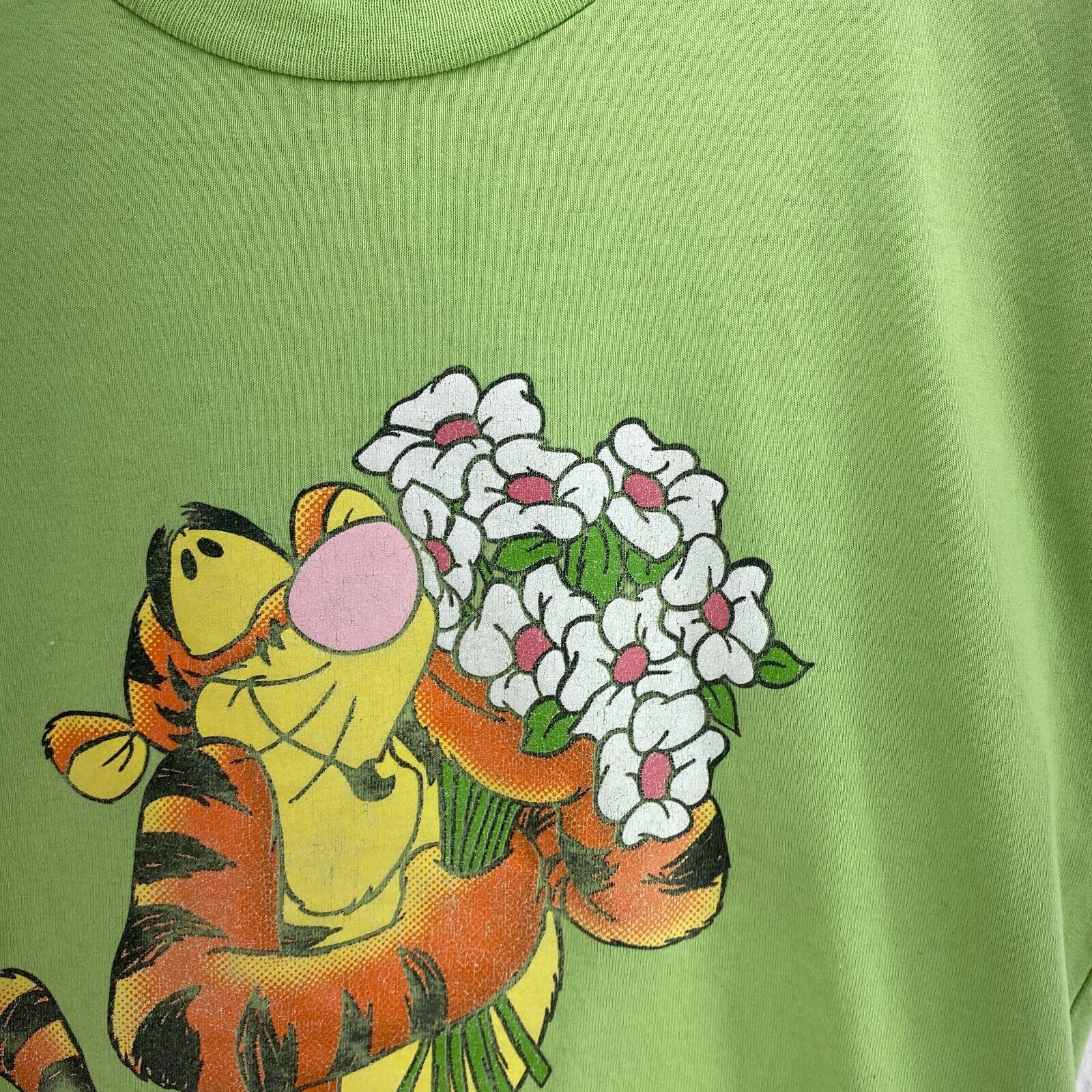 Disney Winnie The Pooh Tigger Green T-shirt Size S Graphic Print