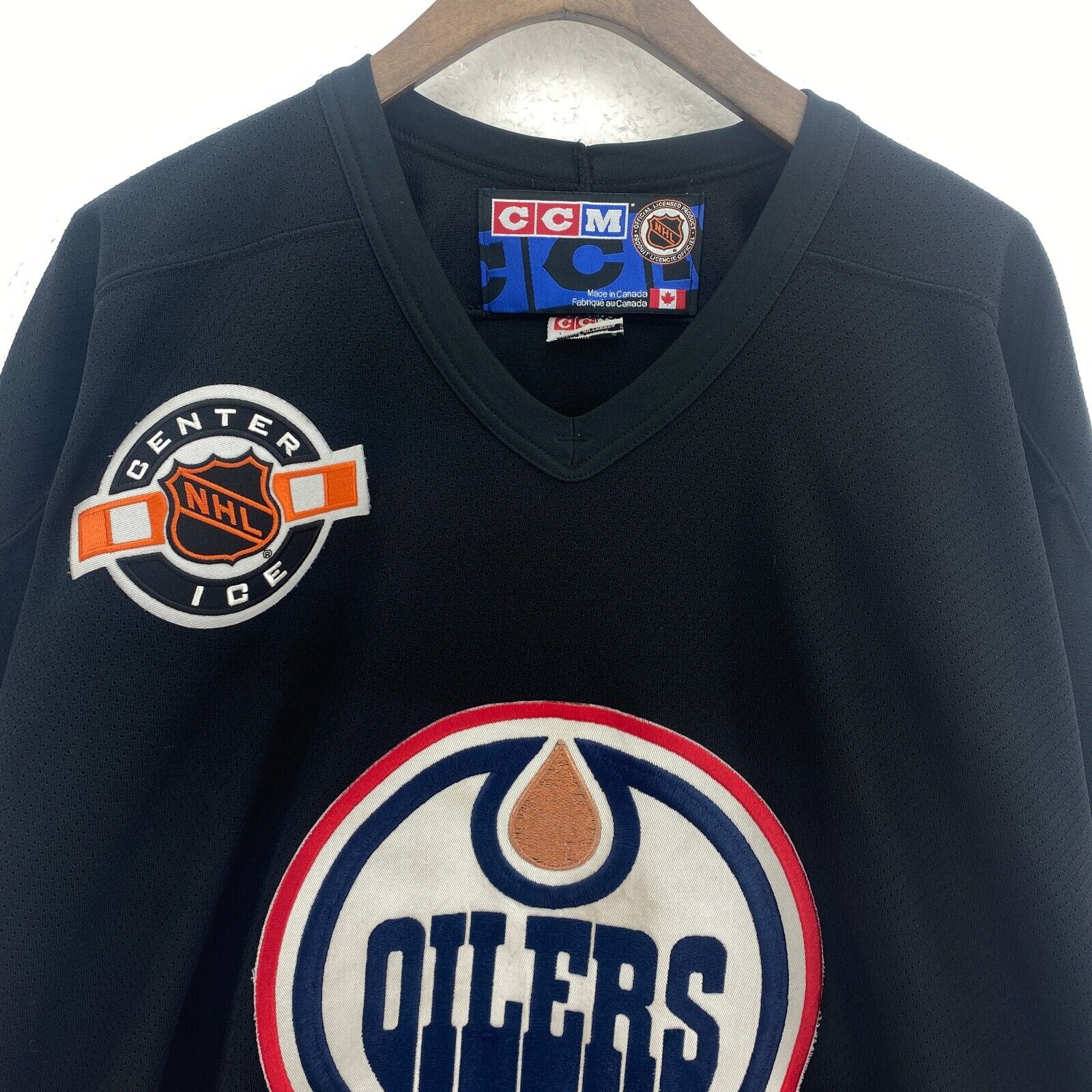 CCM Edmonton Oilers NHL Black V-Neck Hockey Jersey Size L