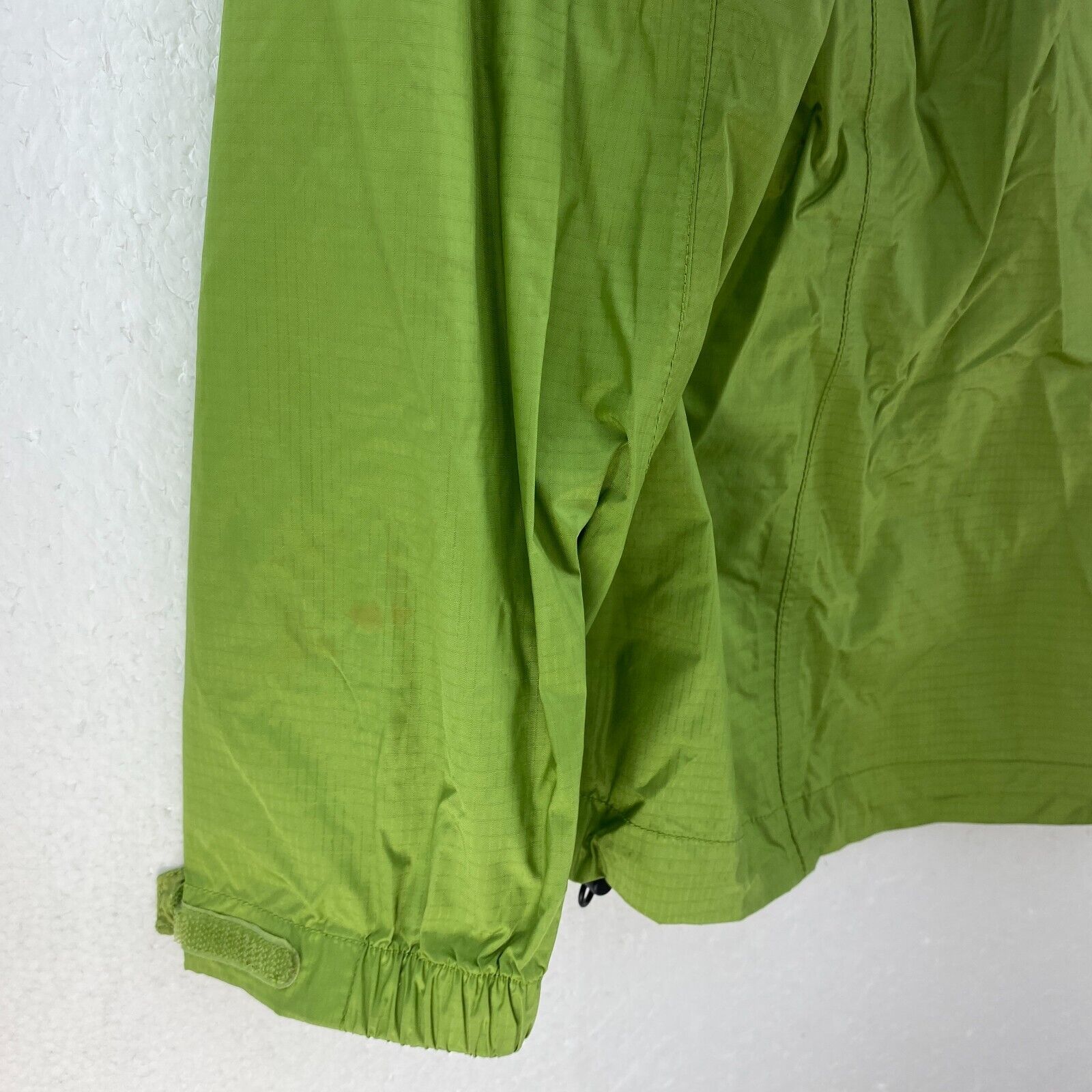 Marmot Hooded Lightweight Waterproof Rain Jacket Size M Green Women's