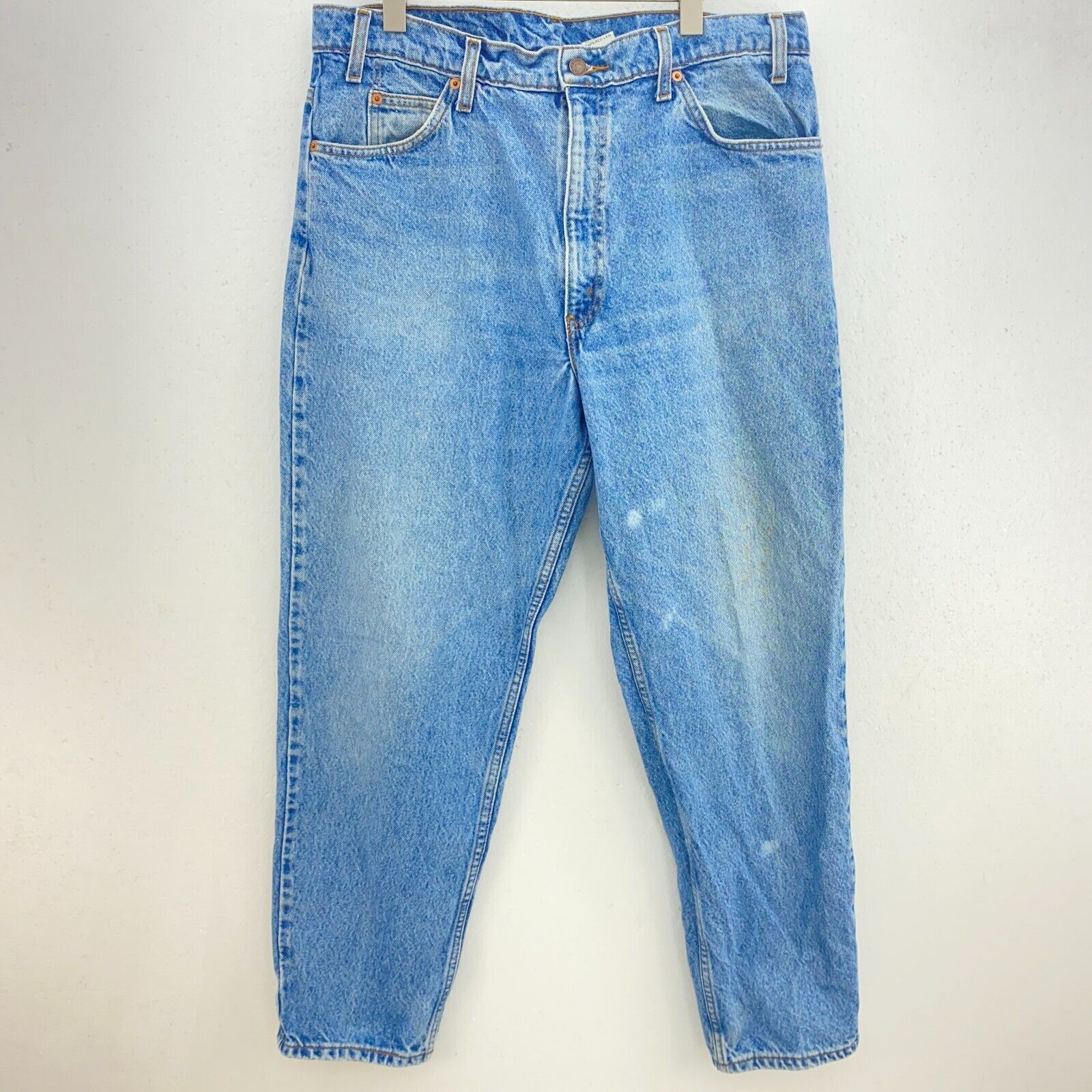 Levi Strauss 550 Orange Tab Relaxed Fit Size 38 x 30 Medium Wash Blue Jeans
