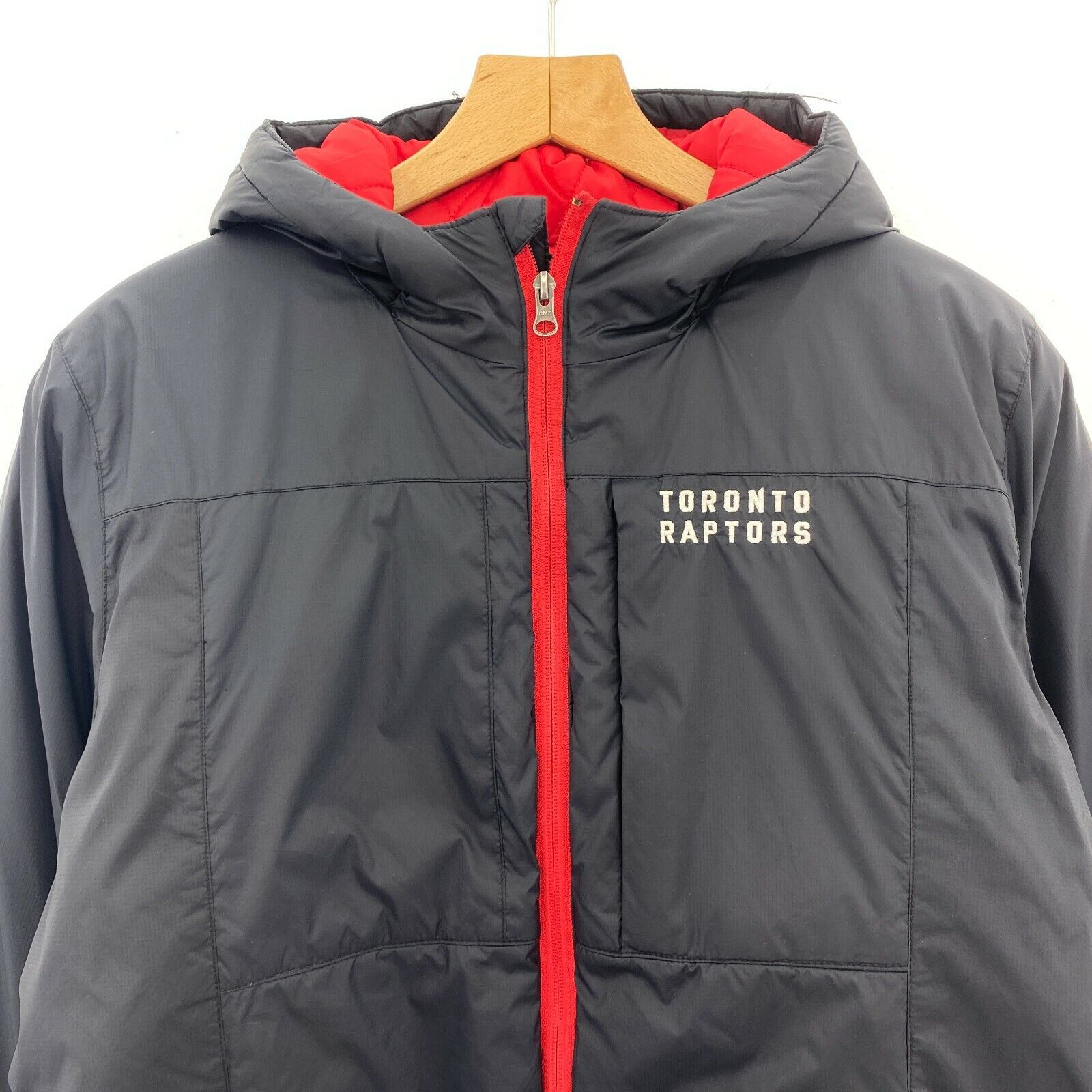 Toronto Raptors NBA Insulated Black Jacket Size L Full Zip