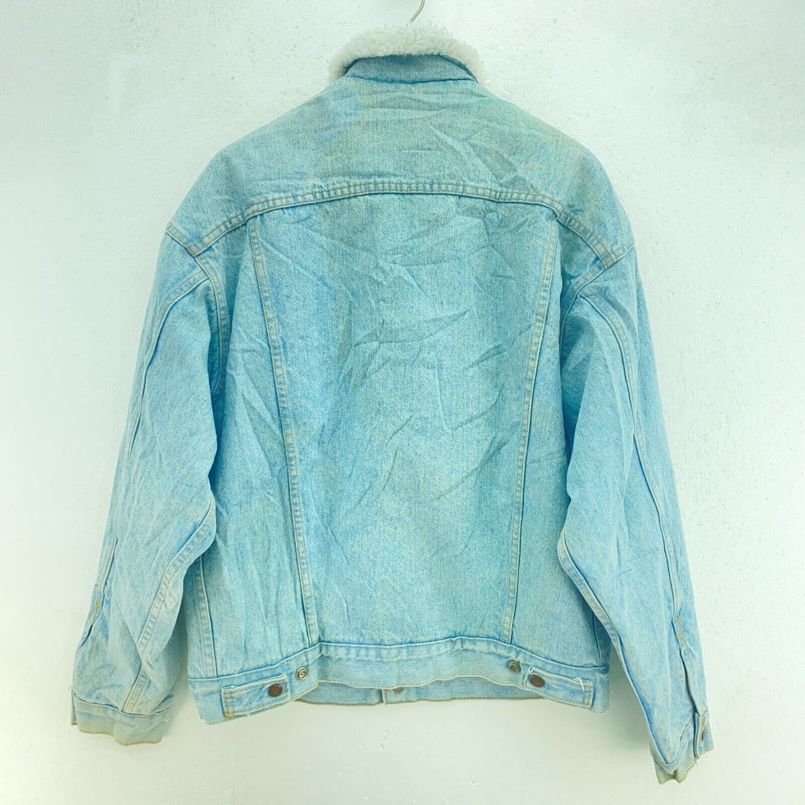 Vintage Levi Strauss Sherpa Lined Denim Jacket Size M Light Wash Blue Trucker