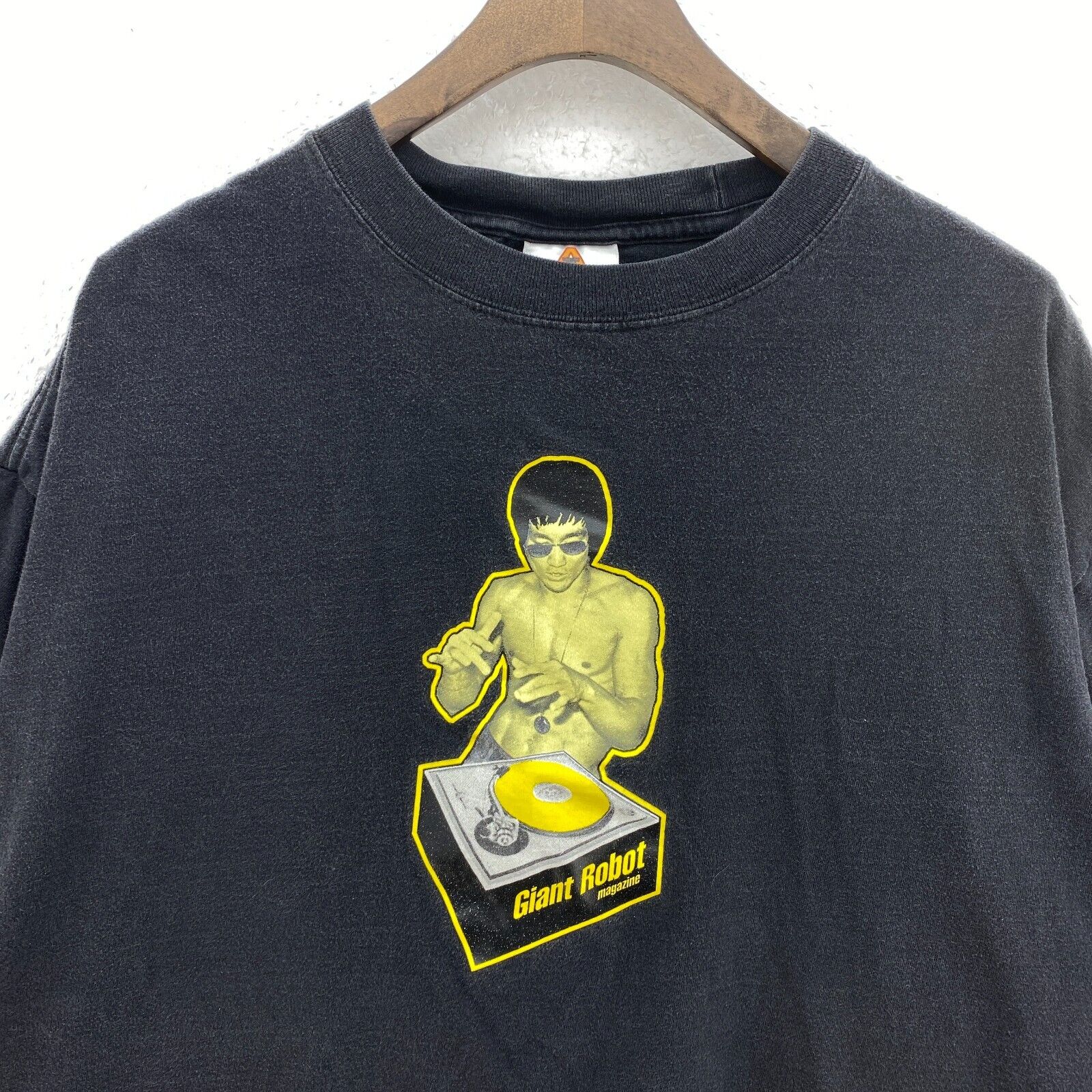 Giant Robot Magazine Popular Culture Dj Bruce Lee Black T-shirt Size XL