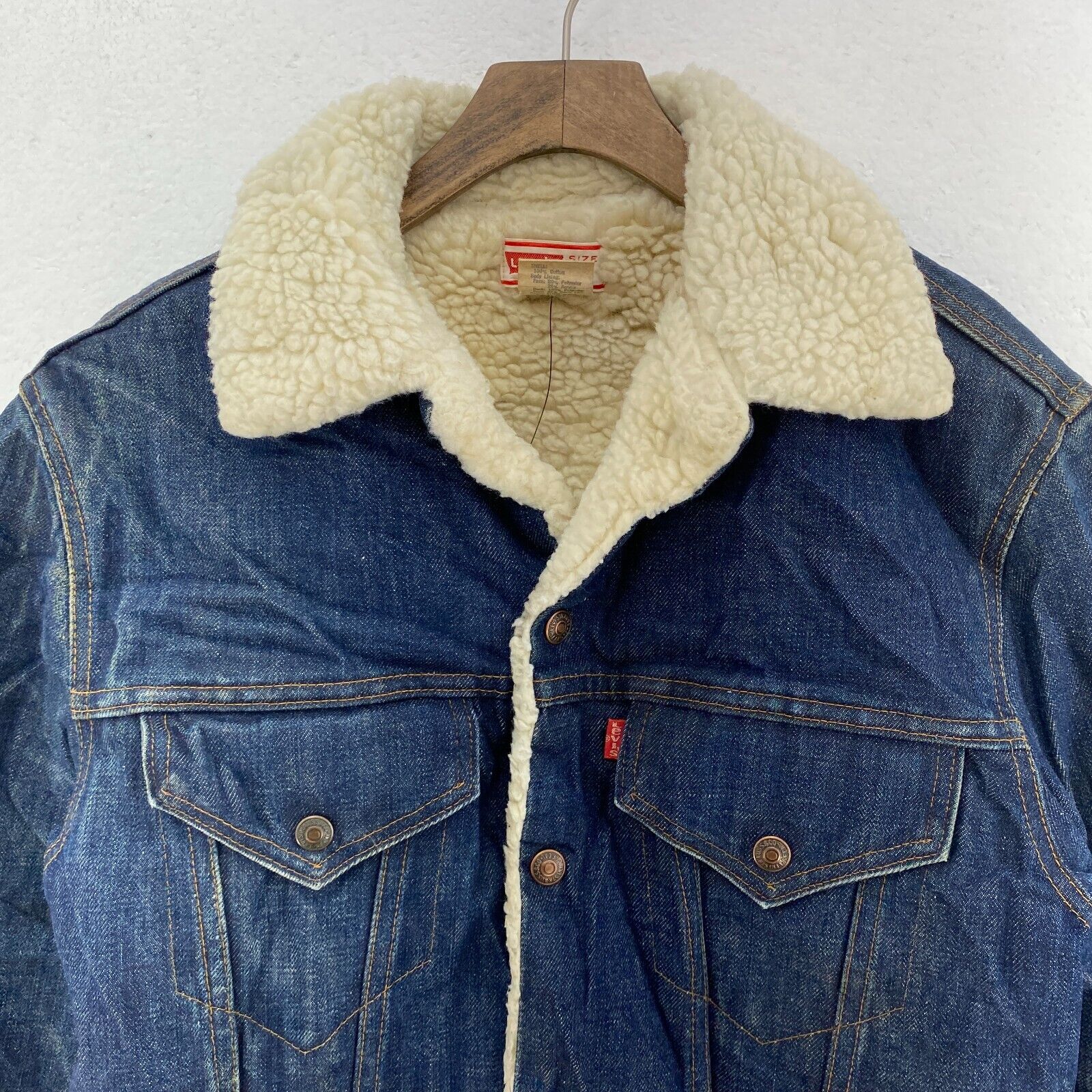 Levi Strauss Sherpa Lined Button Up Dark Wash Blue Denim Jacket Size 36