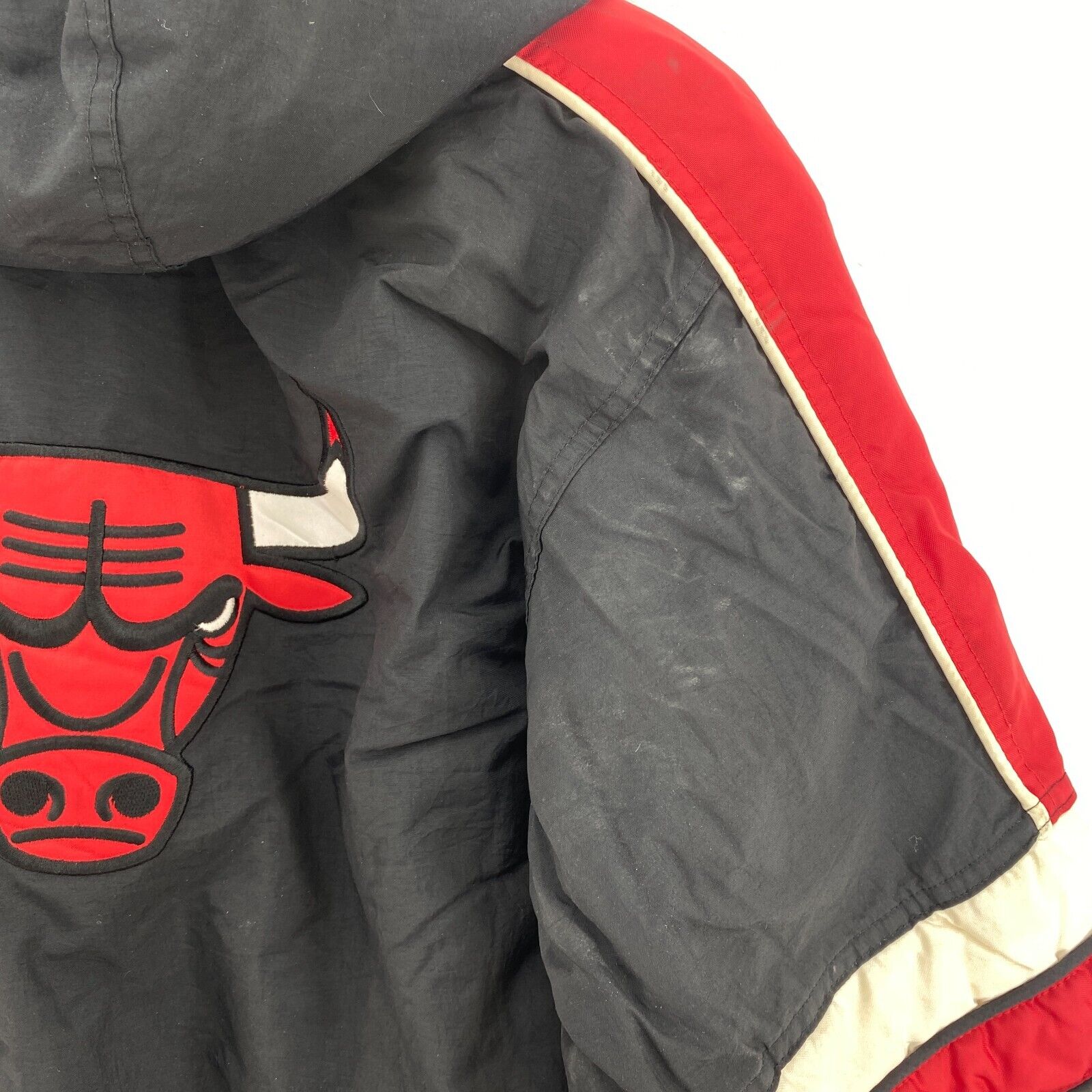 Starter Chicago Bulls Logo Embroidered Insulated Hooded Jacket Size L Black NBA