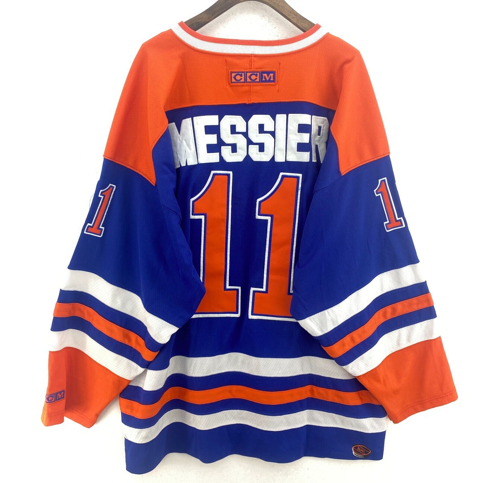 CCM Edmonton Oilers NHL 11 Mark Messier Blue V-Neck Hockey Jersey Size XL