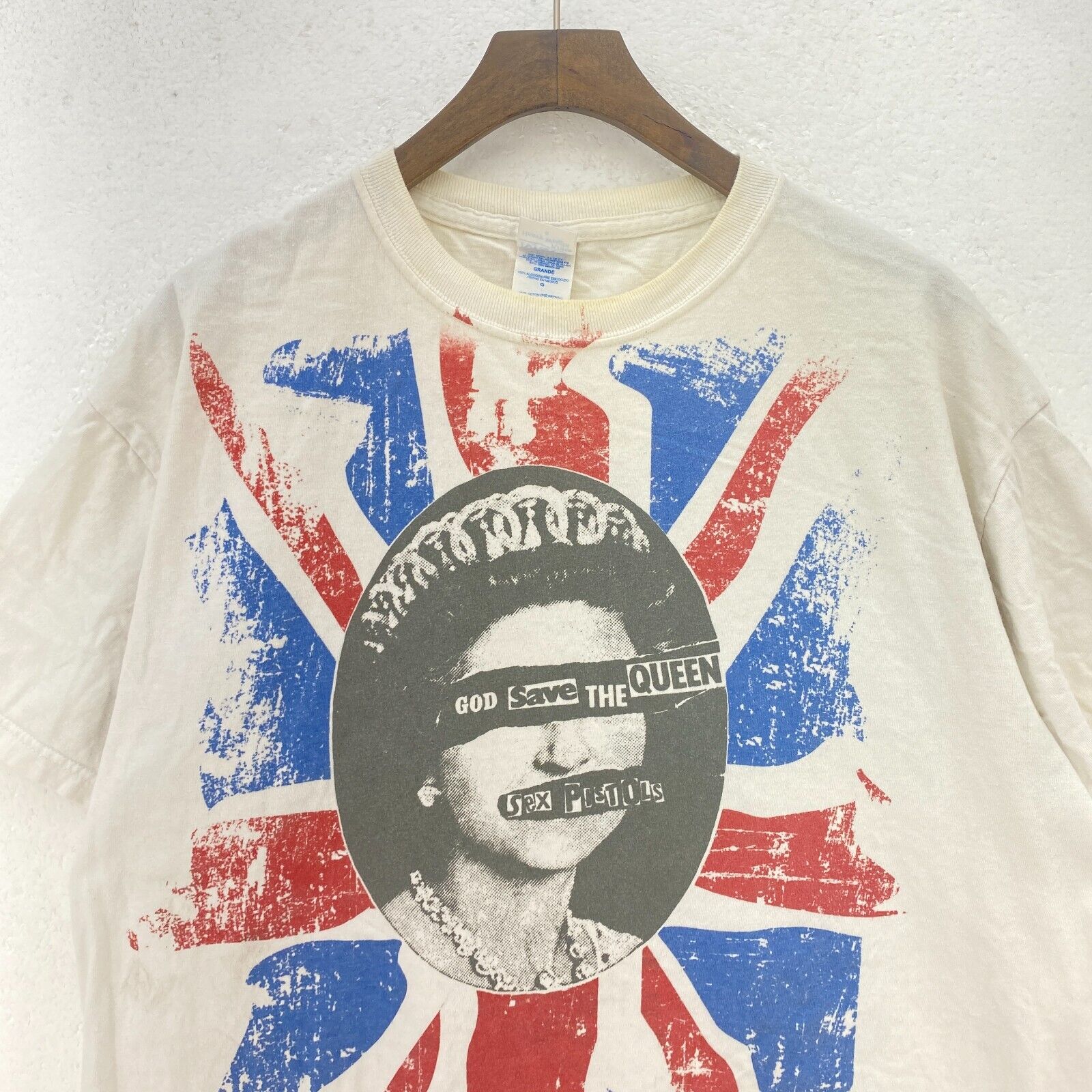 God Save The Queen White Art Graphic White T-shirt Size L
