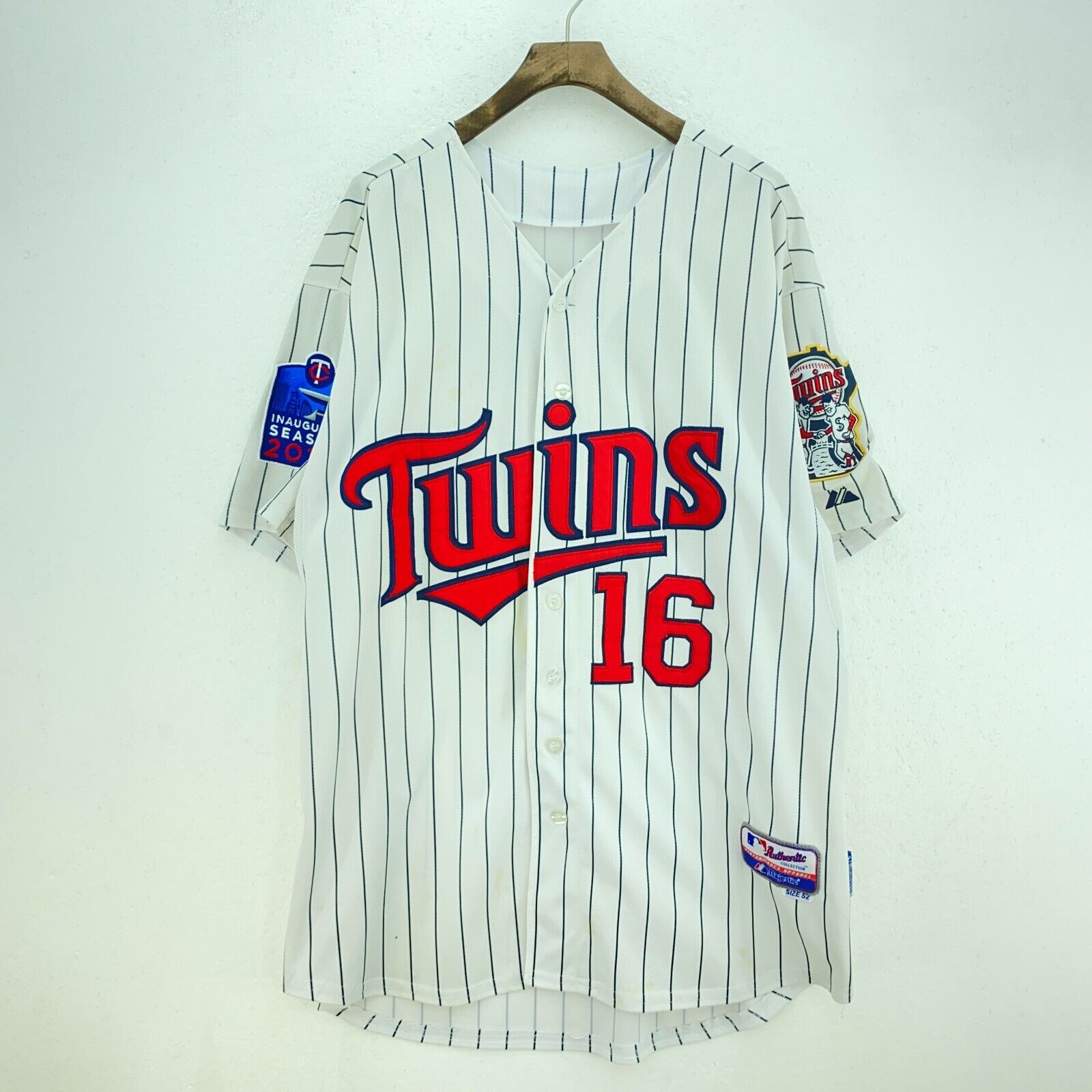 Pinstripe V Neck Button Up Minnesota Twins Jason Kubel 16 White Jersey Size L