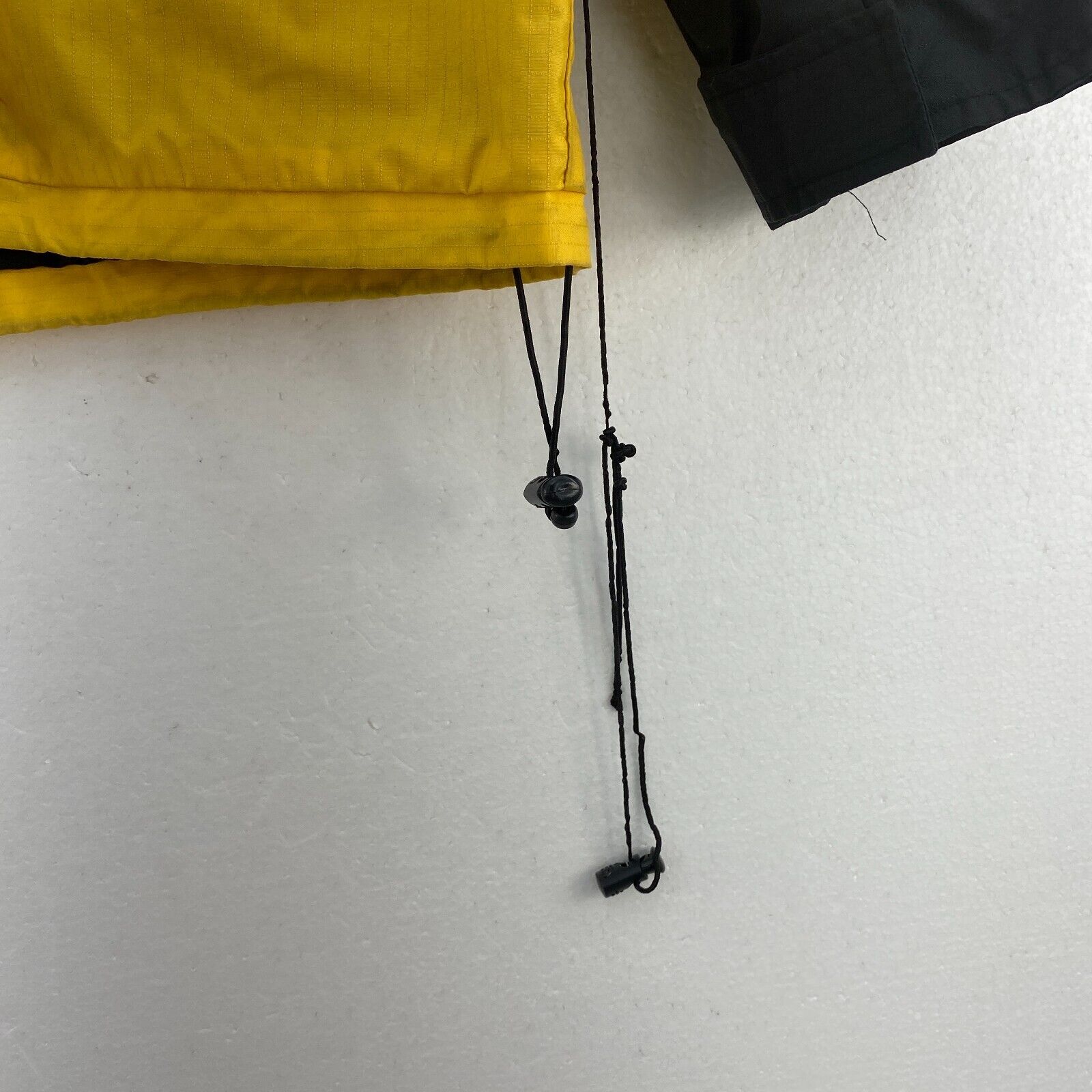 The North Face Summit Series Gore-Tex Full Zip Yellow Waterproof Jacket Size S