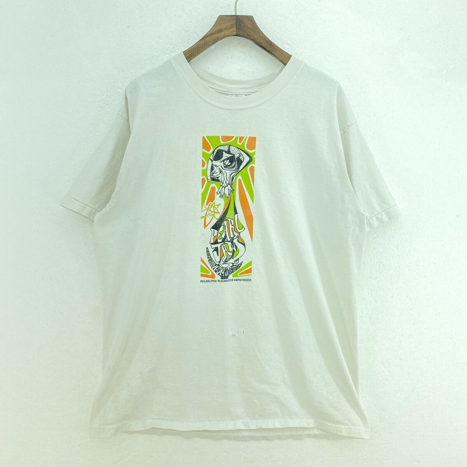 Pearl Jam Rock Band Philadelphia Blockbuster White T-shirt Size L
