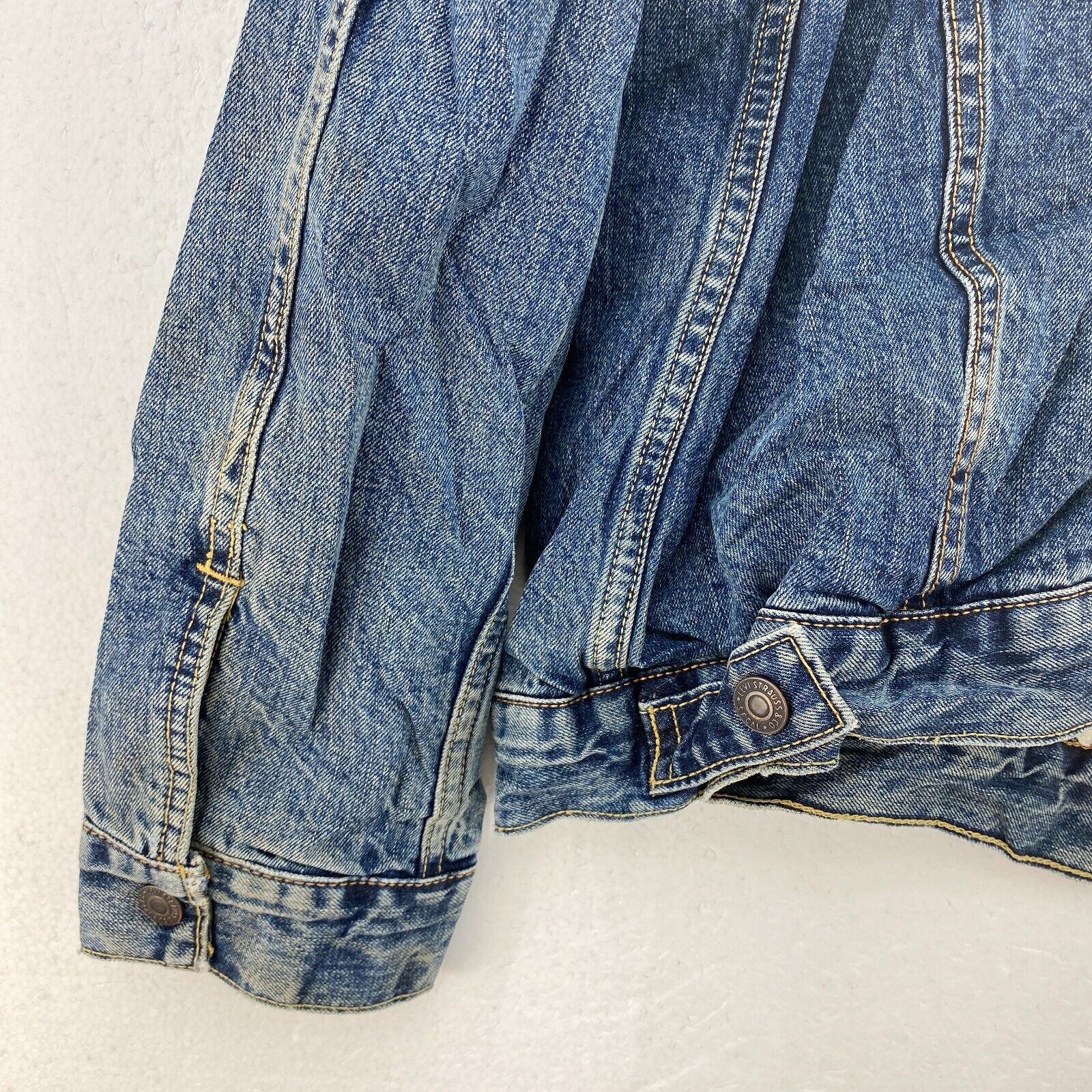 Levi Strauss Sherpa Lined Button Up Medium Wash Blue Denim Jacket Size XL
