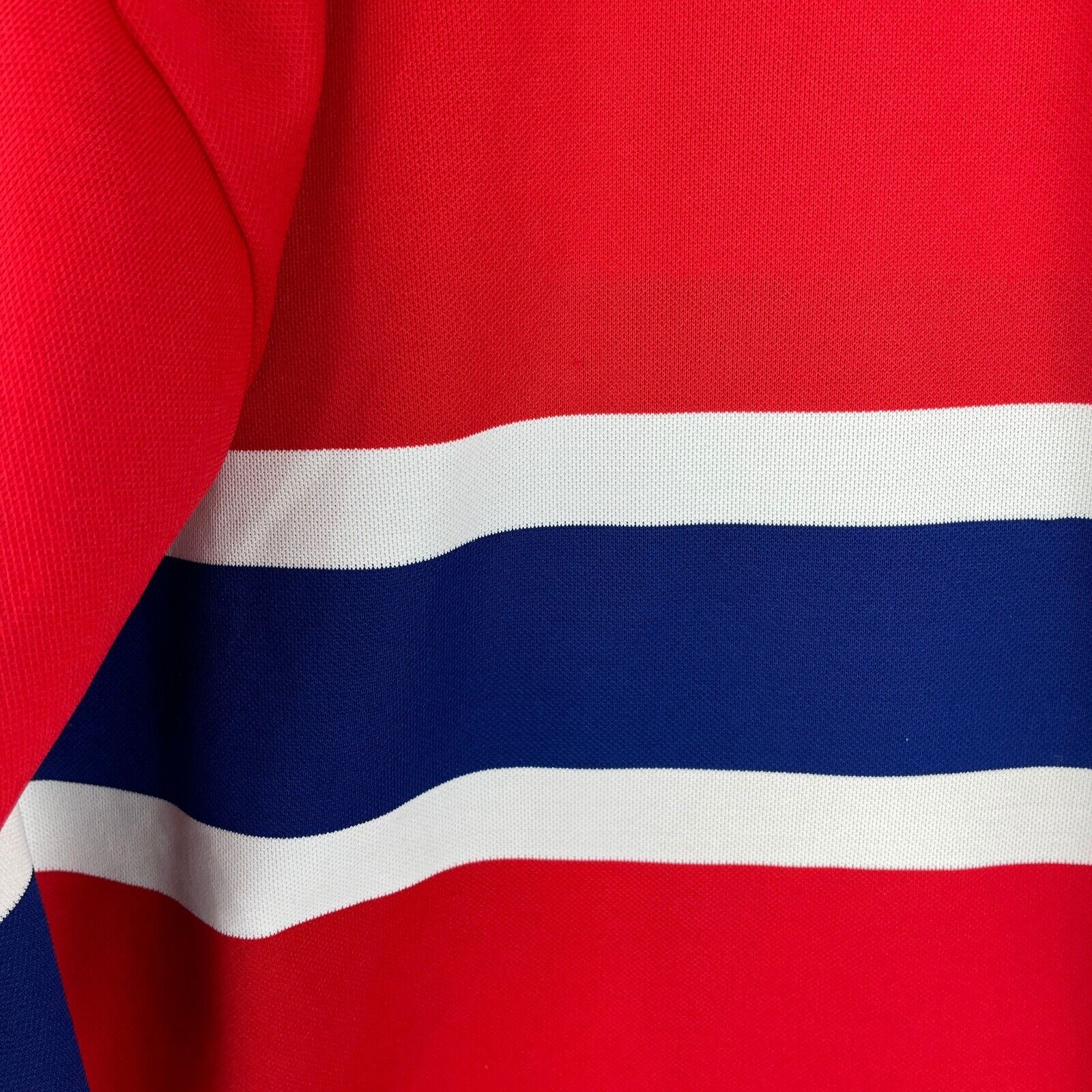 Vintage CCM Montreal Canadiens 1980s NHL Red Jersey Size L