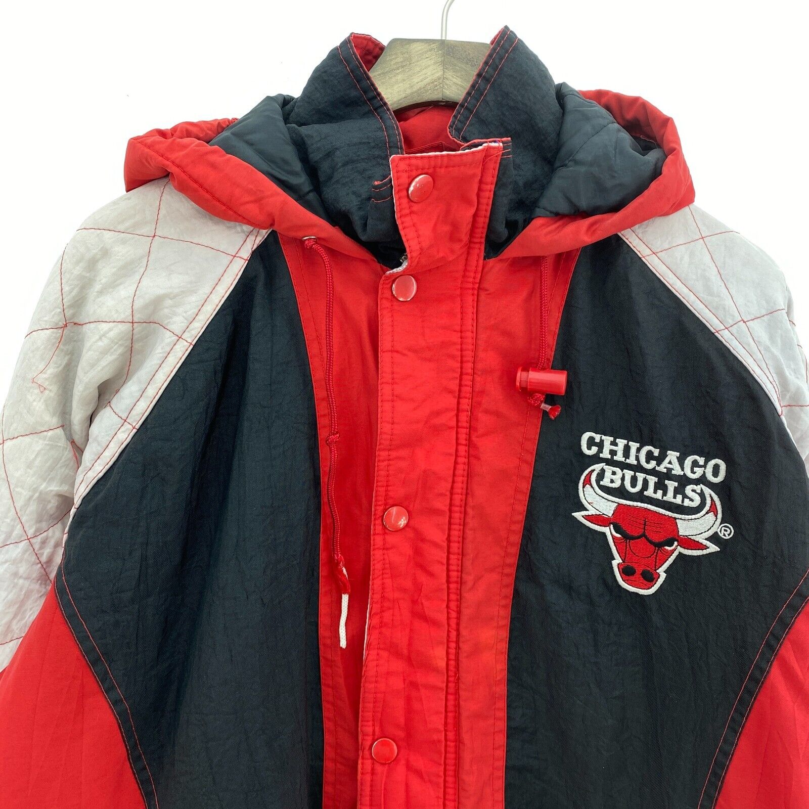 Starter Chicago Bulls Logo NBA Hooded Insulated Jacket Red Size XL Full Zip Up