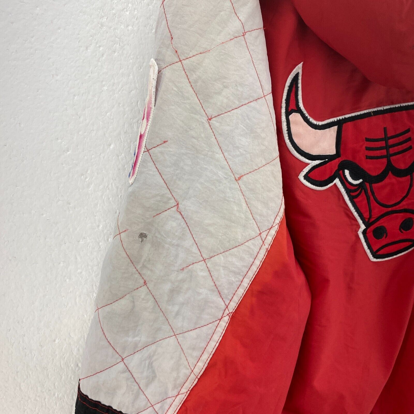 Starter Chicago Bulls Logo NBA Hooded Insulated Jacket Red Size XL Full Zip Up