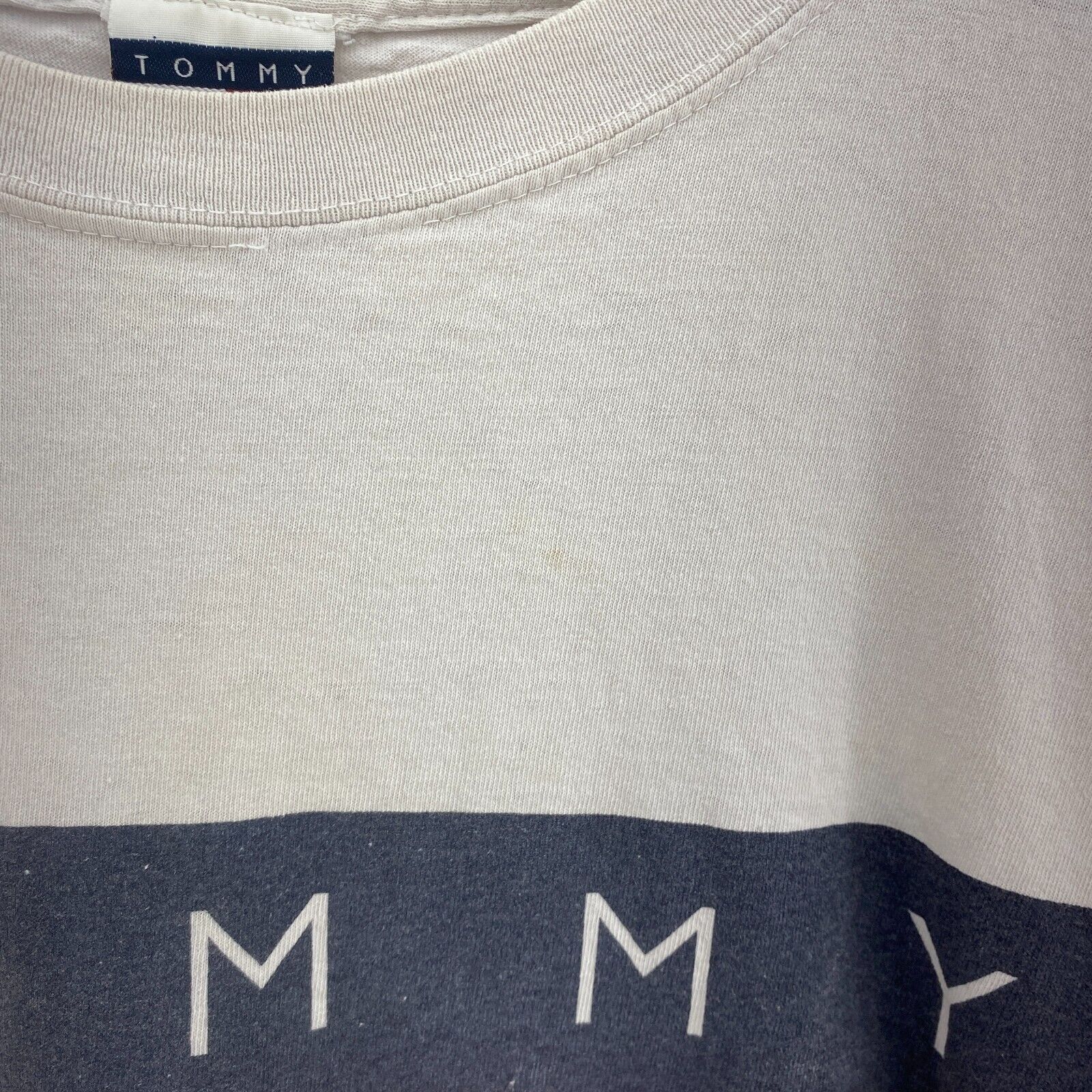 Tommy Hilfiger Logo Vintage White T-shirt Size XL Tee