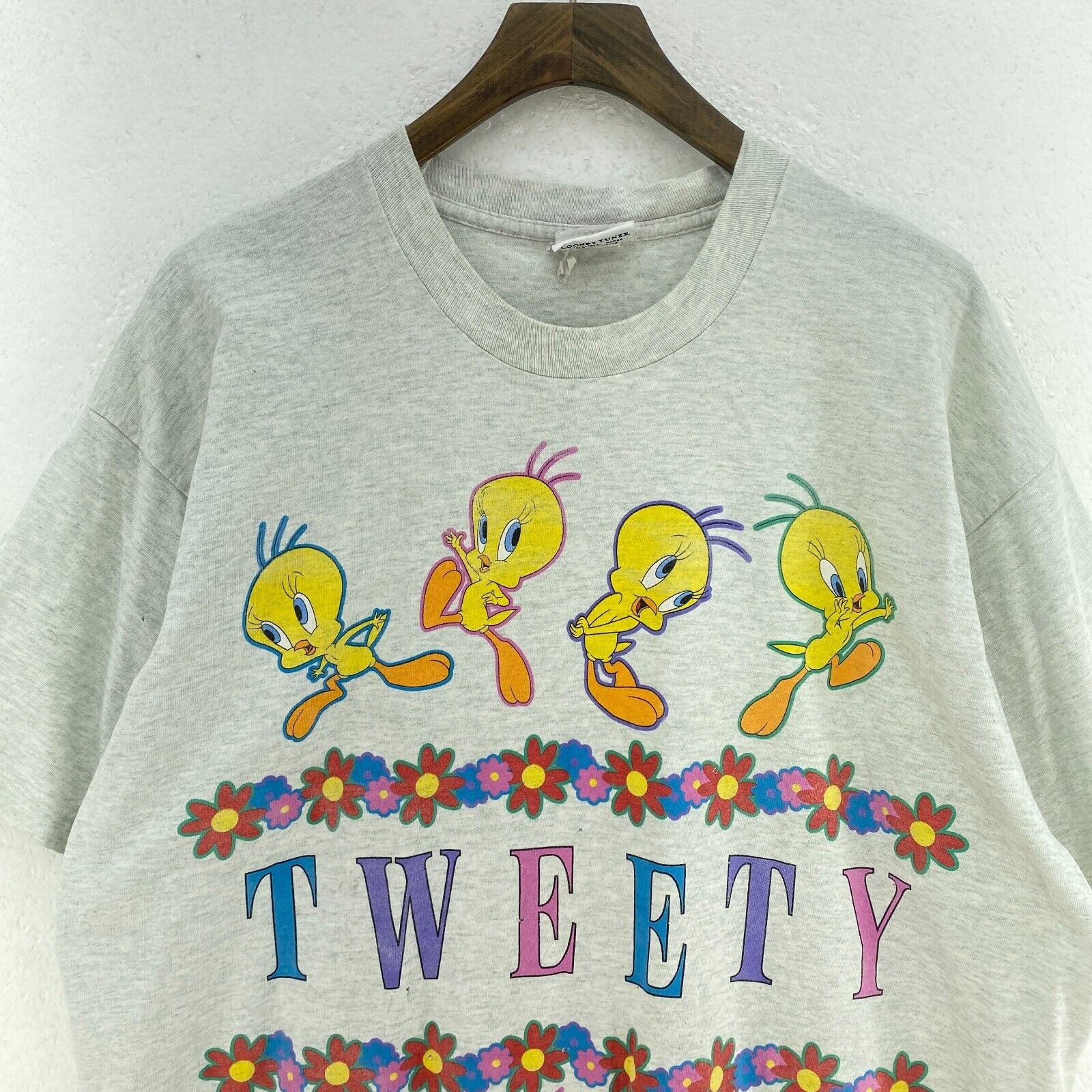 Looney Tunes Tweety 1996 Bird Graphic Print Gray T-shirt Size M