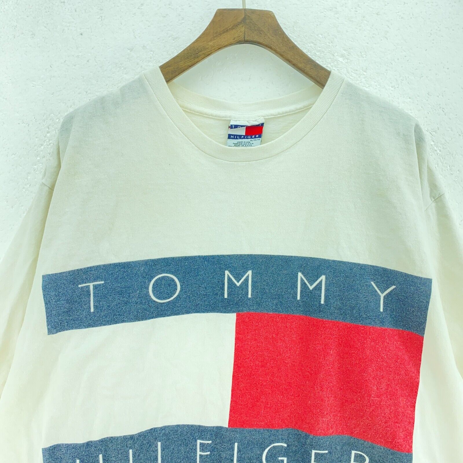 Vintage Tommy Hilfiger Big Flag Logo White T-shirt Size XL Tee