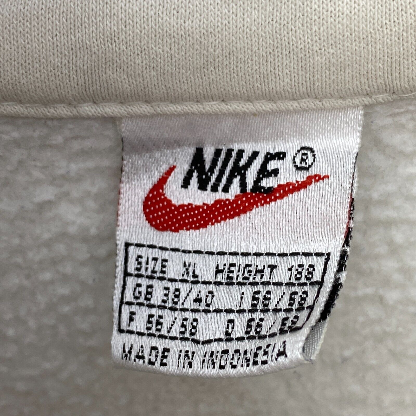 Nike Small Logo Embroidered White Jacket Size XL Full Zip Up