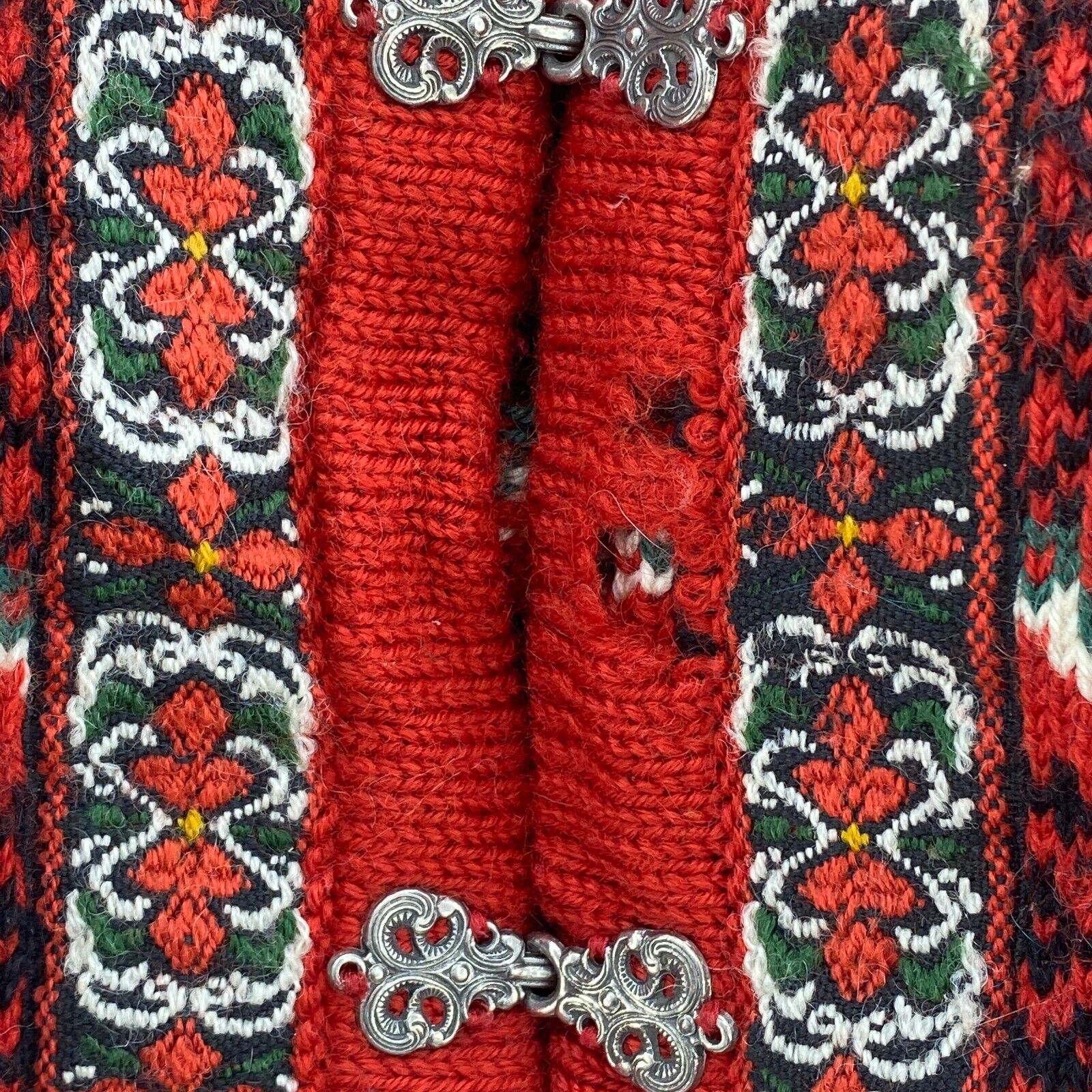 Dale Of Norway Metal Clasp Wool Red Norwegian Nordic Sweater Size M