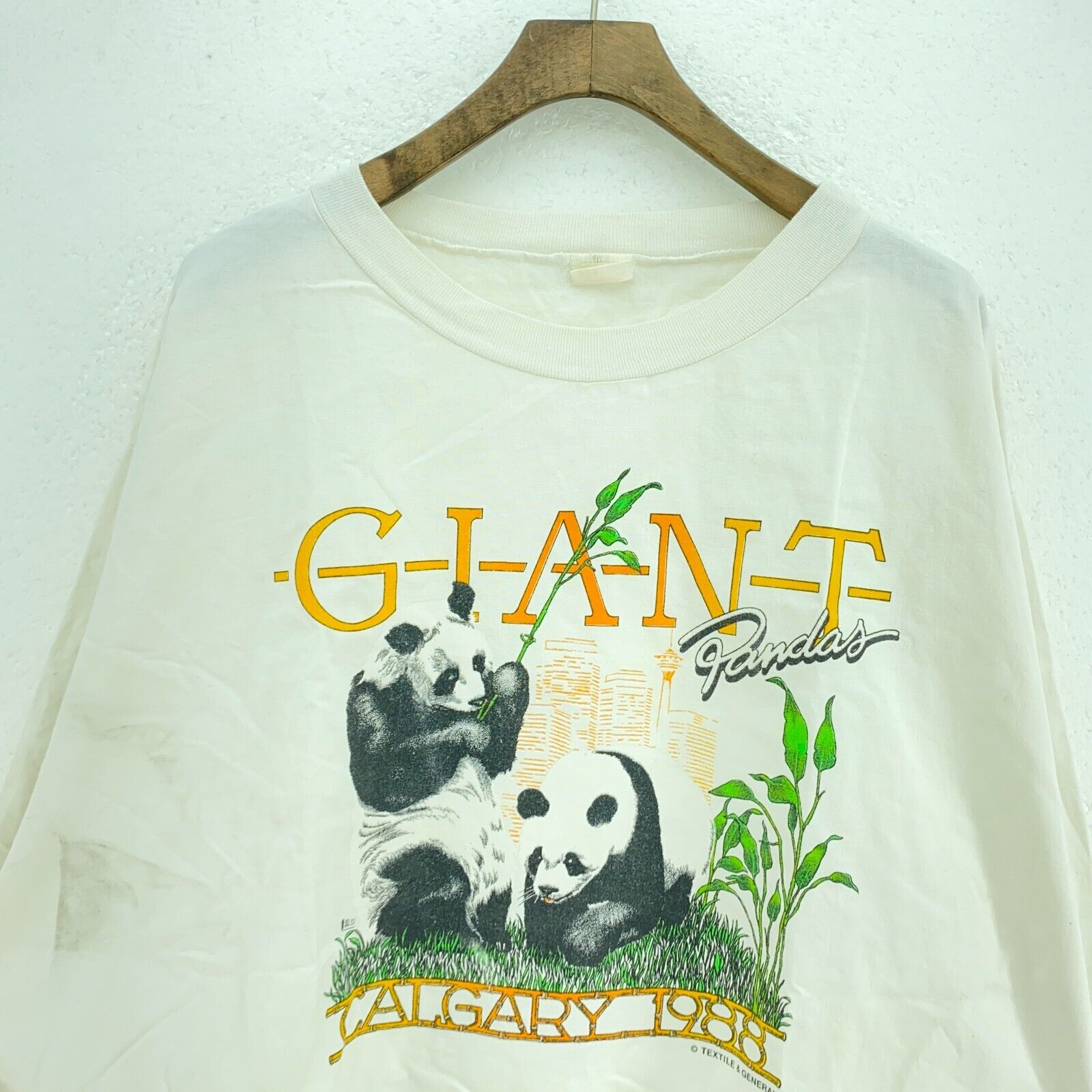 Vintage Giant Pandas Nature Animal Print White Long Sleeve T-shirt Size XL