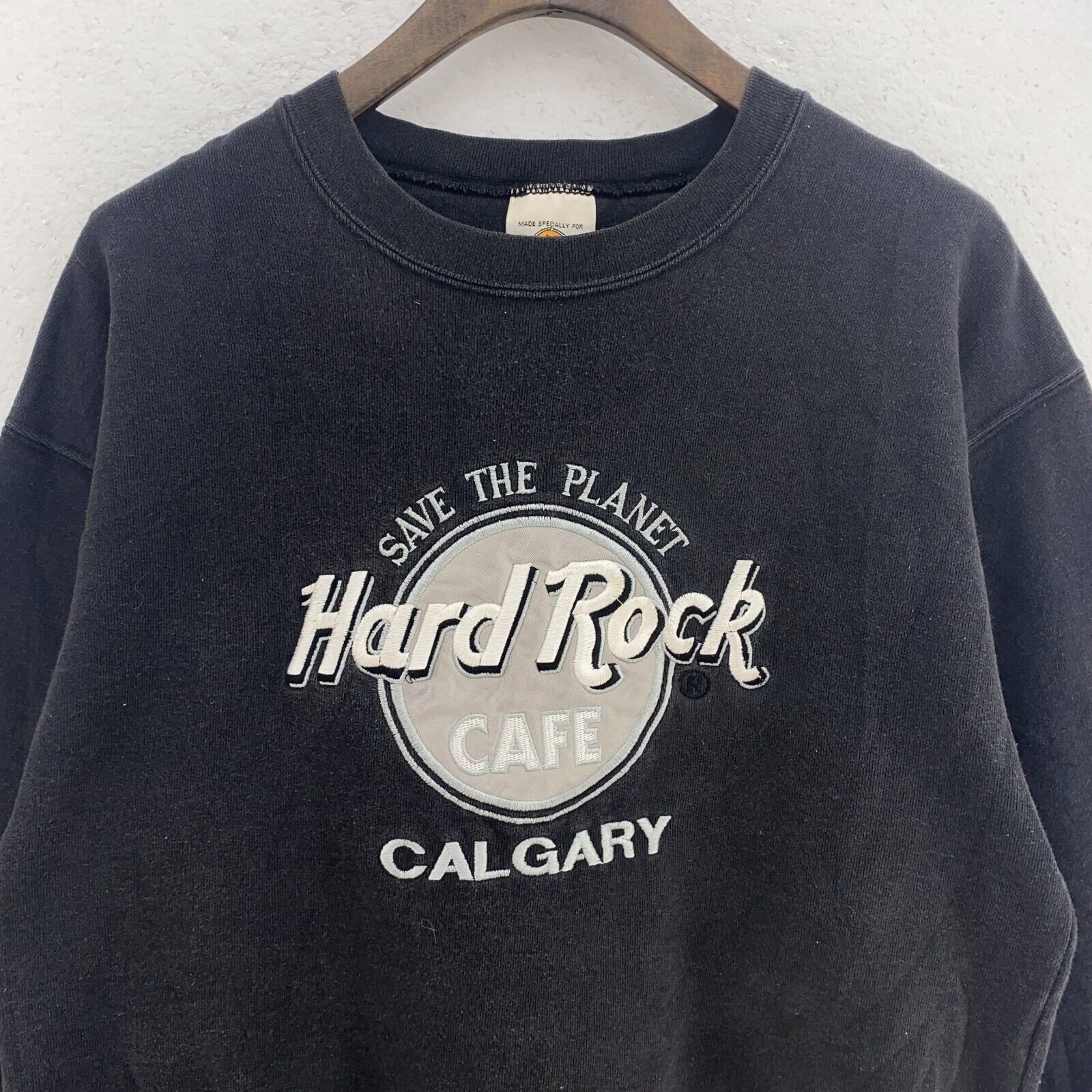 Save The Planet Hard Rock Cafe Calgary Black Sweatshirt Size M Crewneck
