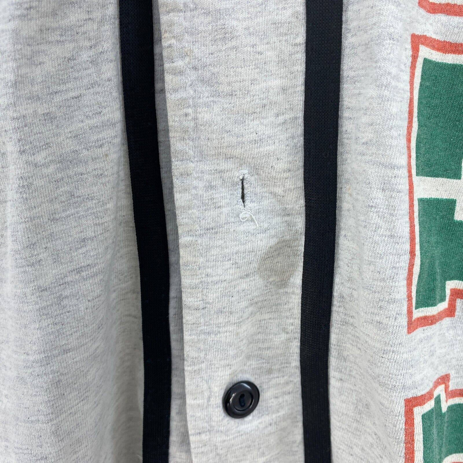Vintage Miami Hurricanes NCAA Snap-Up Logo Gray T-shirt Size M
