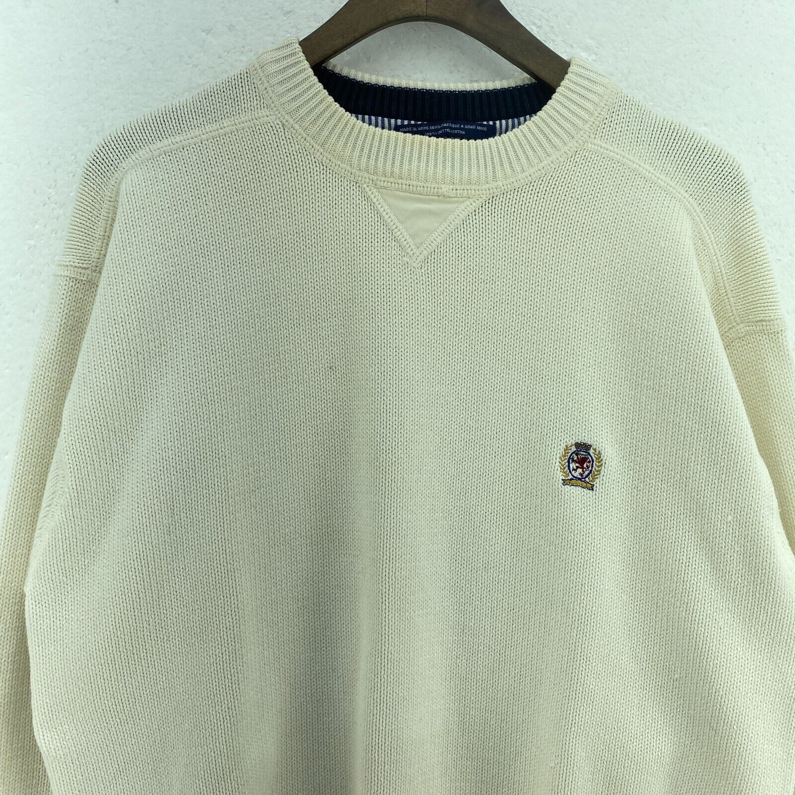 Tommy Hilfiger Embroidered Chest Logo Vintage White Sweater Size M