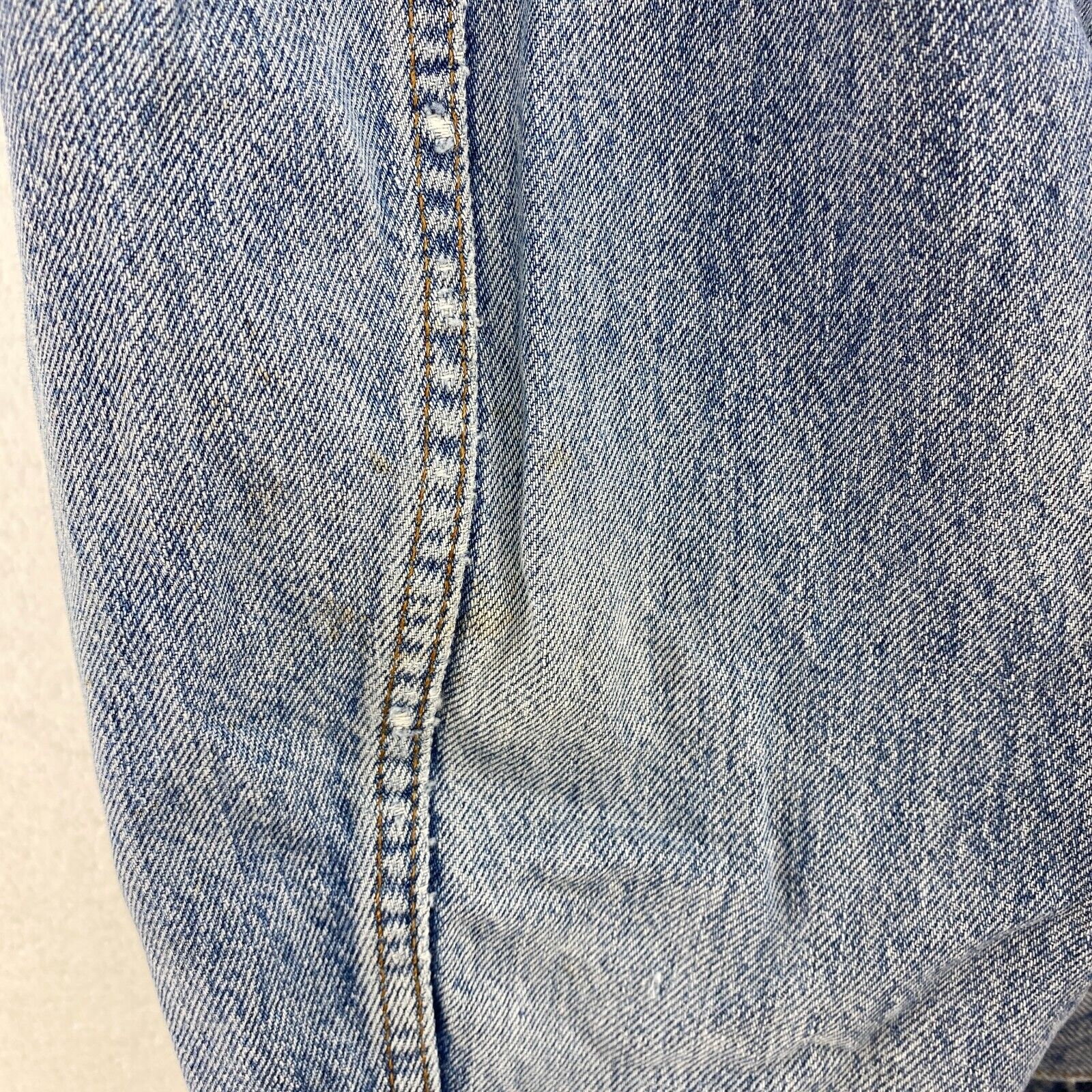 Vintage Levi Strauss Light Wash Blue Trucker Denim Jacket Size M Tall