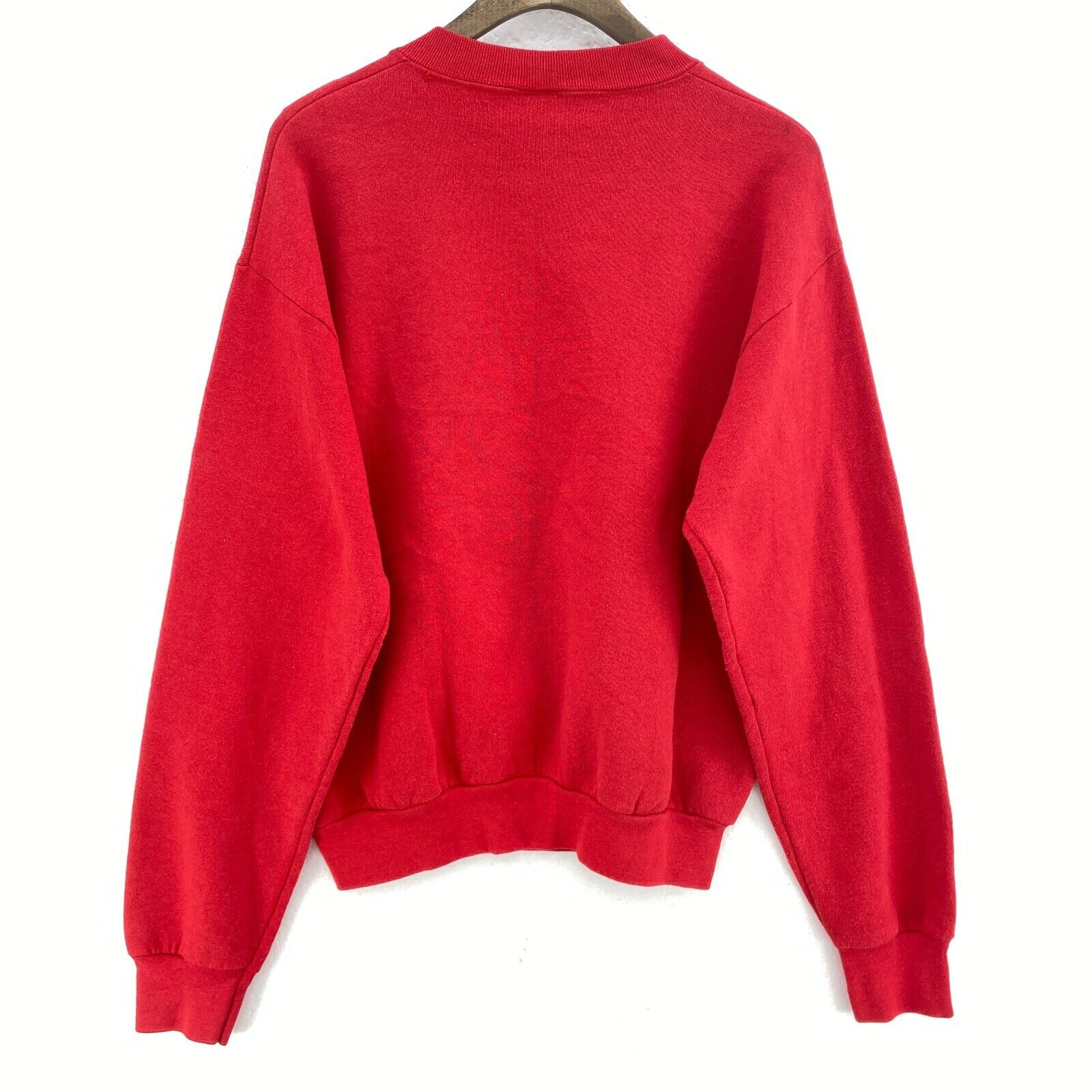 Heaven And Nature Sing Christmas Red Sweatshirt Size M Crewneck