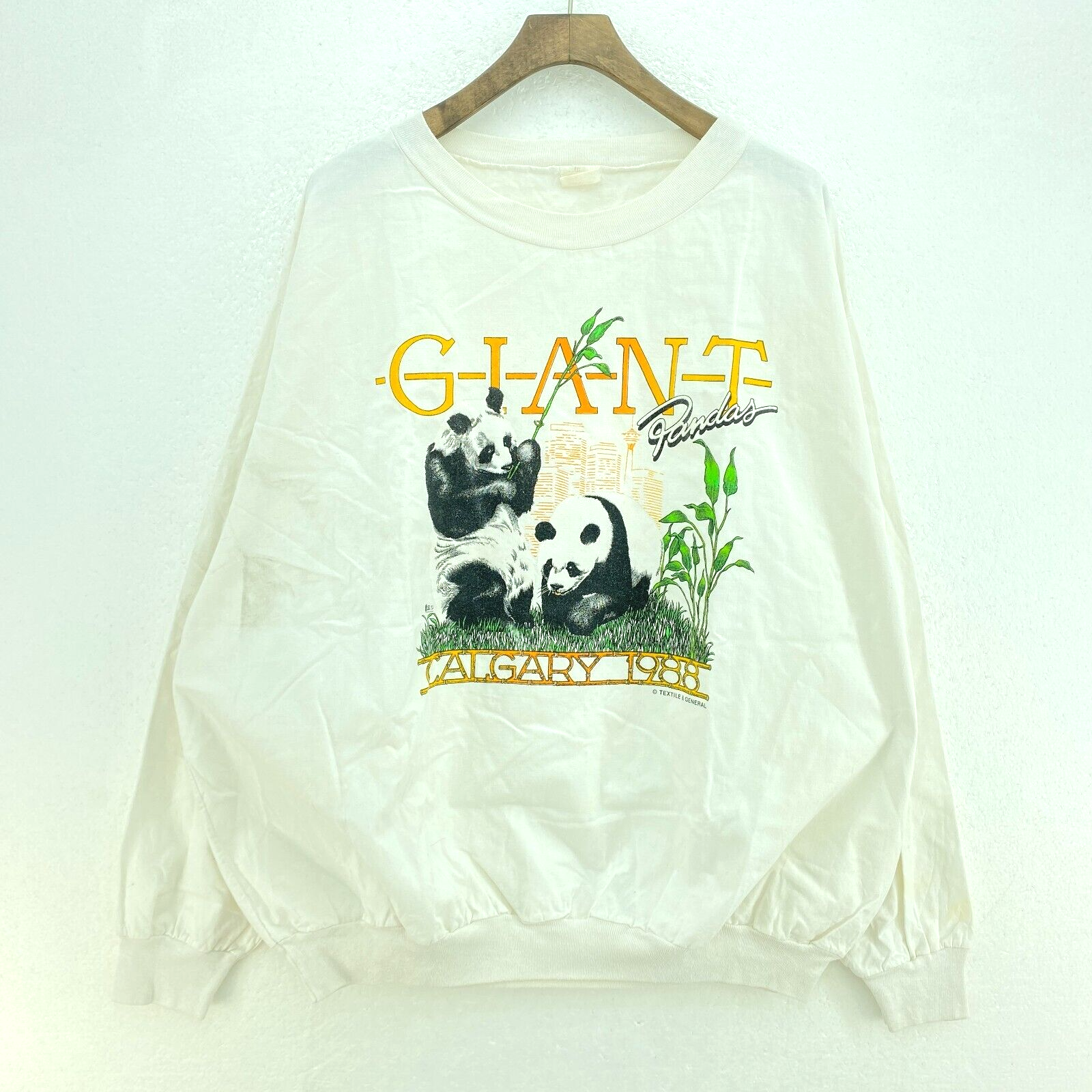 Vintage Giant Pandas Nature Animal Print White Long Sleeve T-shirt Size XL
