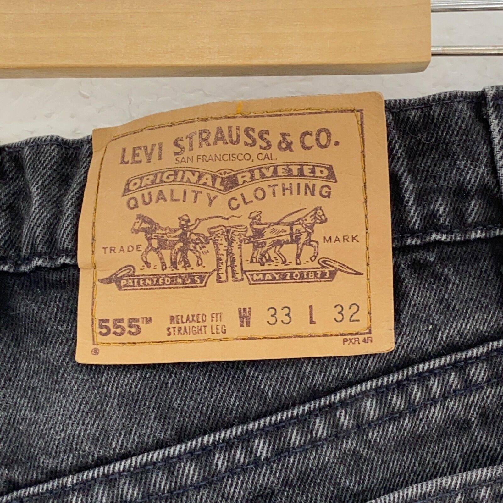 Levi's 555 Orange Tab Dark Wash Black Denim Straight Jeans Size 33