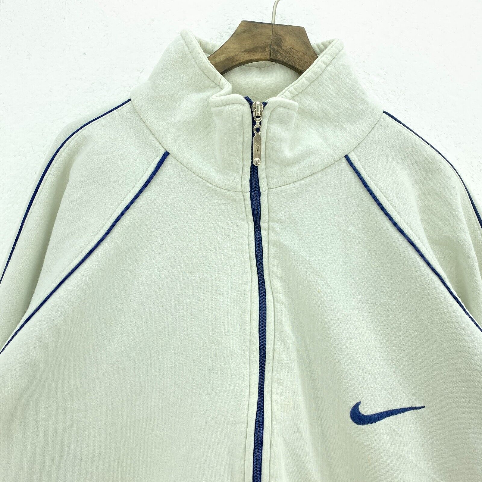 Nike Small Logo Embroidered White Jacket Size XL Full Zip Up