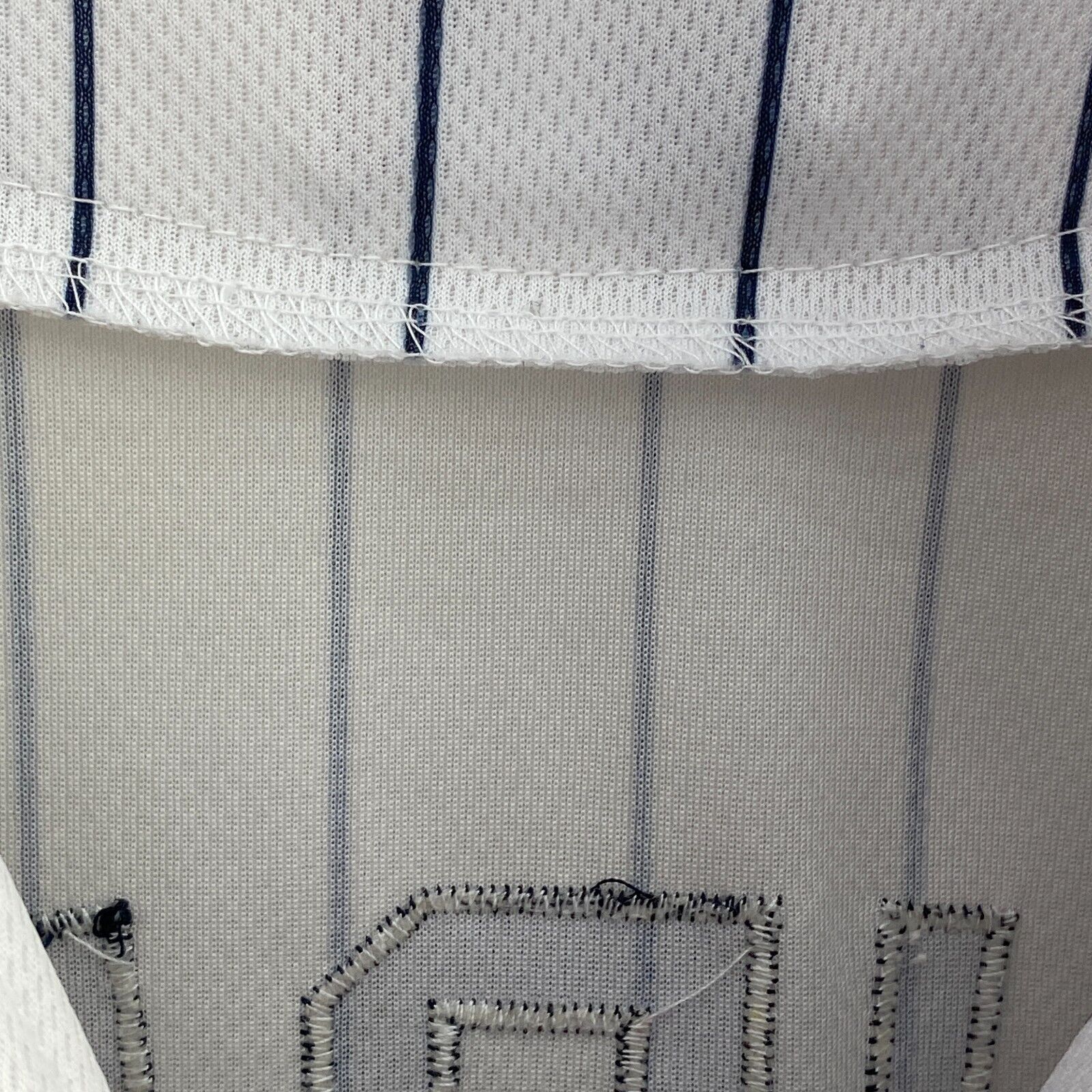 Pinstripe V Neck Button Up Minnesota Twins Jason Kubel 16 White Jersey Size L