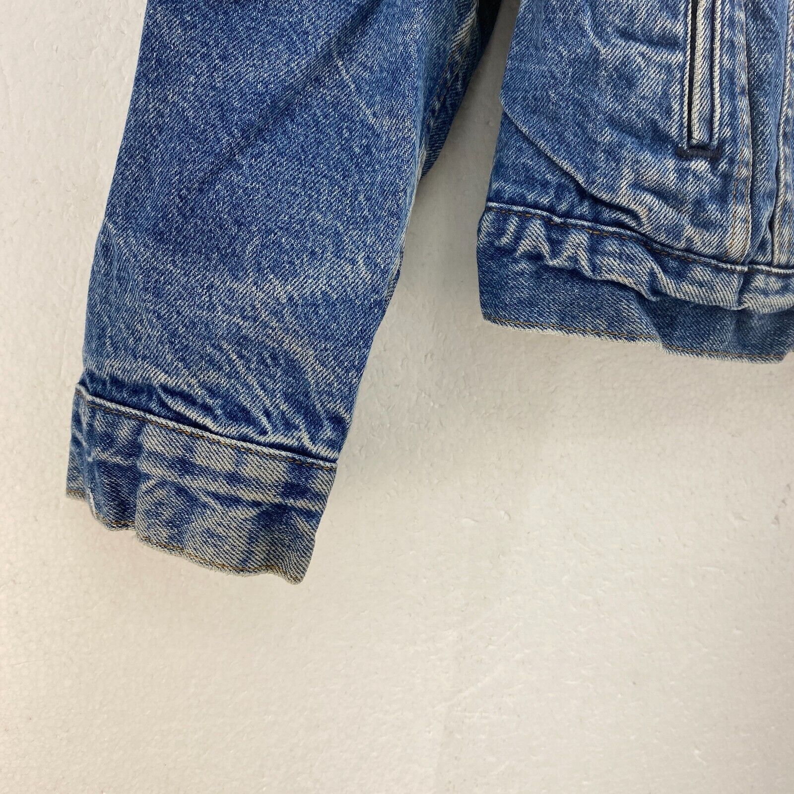 Levi Strauss Sherpa Lined Button Up Medium Wash Blue Denim Jacket Size 38