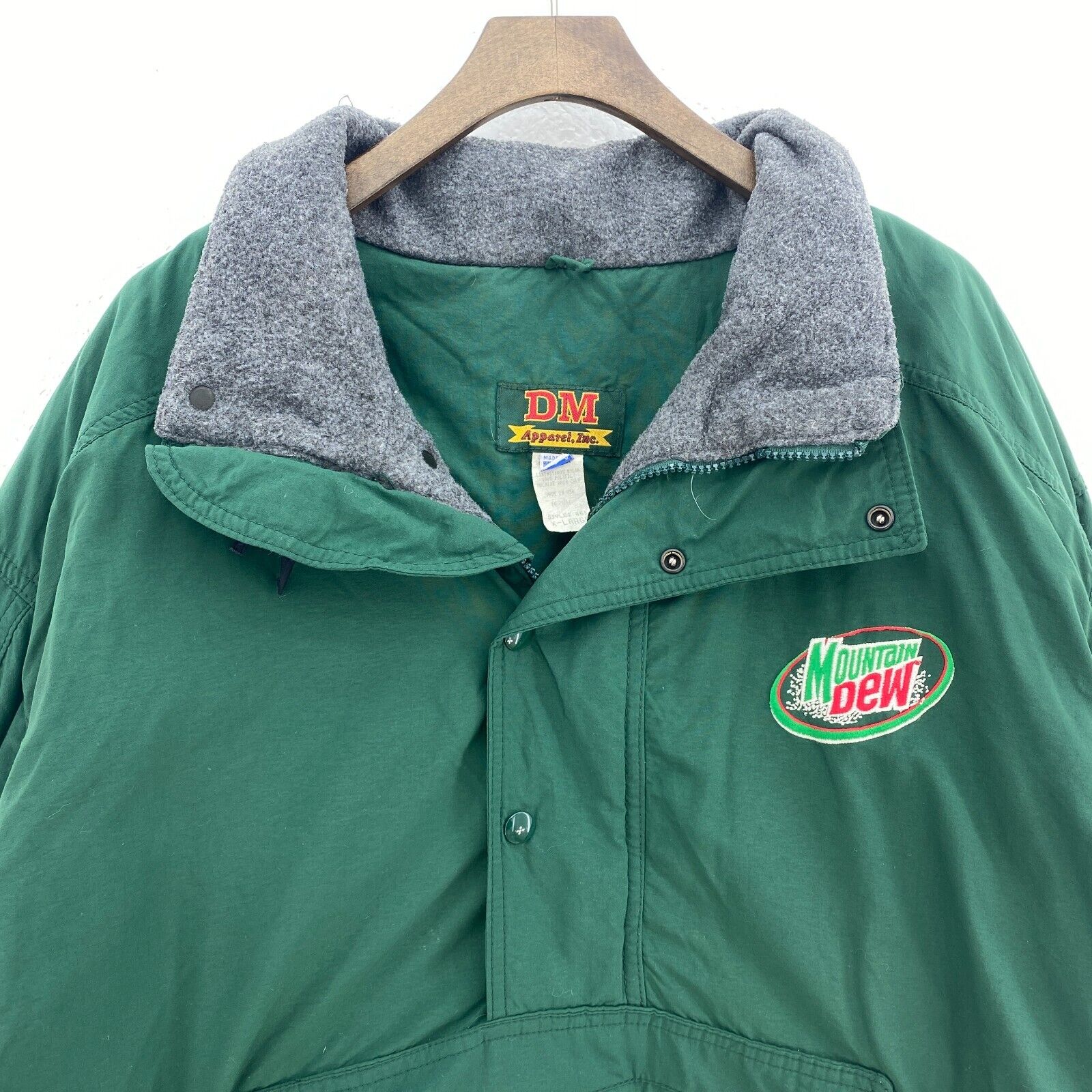 Vintage Mountain Dew Insulated Jacket Adult XL Green Soda Beverage Zip Up Coat
