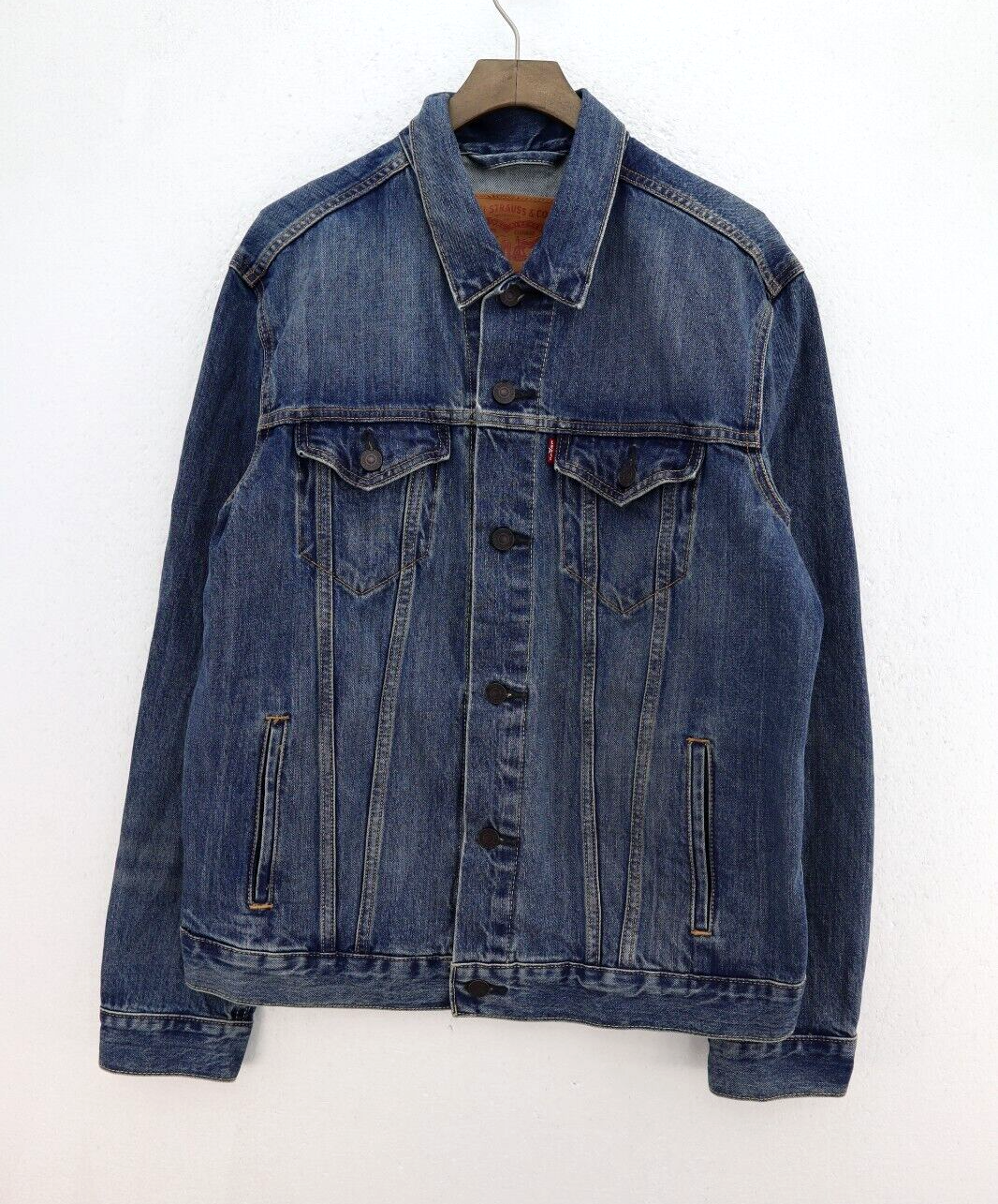 Levi Strauss Button Up Medium Wash Blue Trucker Denim Jacket Size L