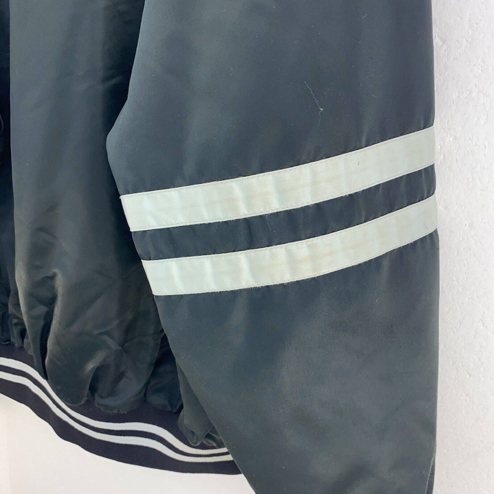 Las Vegas Raiders Varsity Black Bomber Snapped Jacket Size 2XL