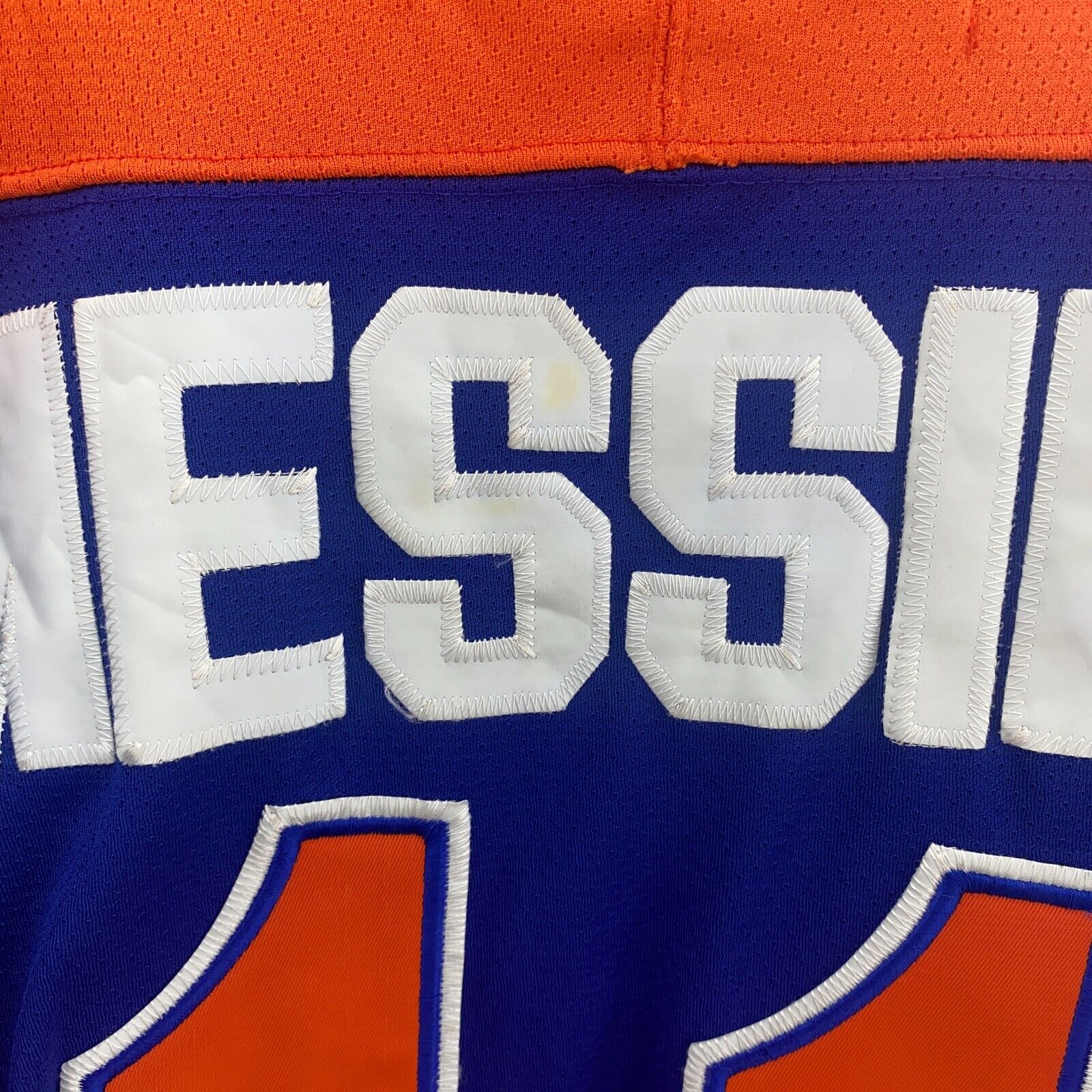 CCM Edmonton Oilers NHL 11 Mark Messier Blue V-Neck Hockey Jersey Size XL