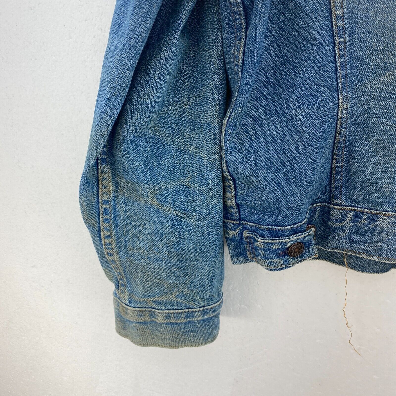 Levi Strauss Button Up Medium Wash Blue Denim Jacket Size 44 Regular
