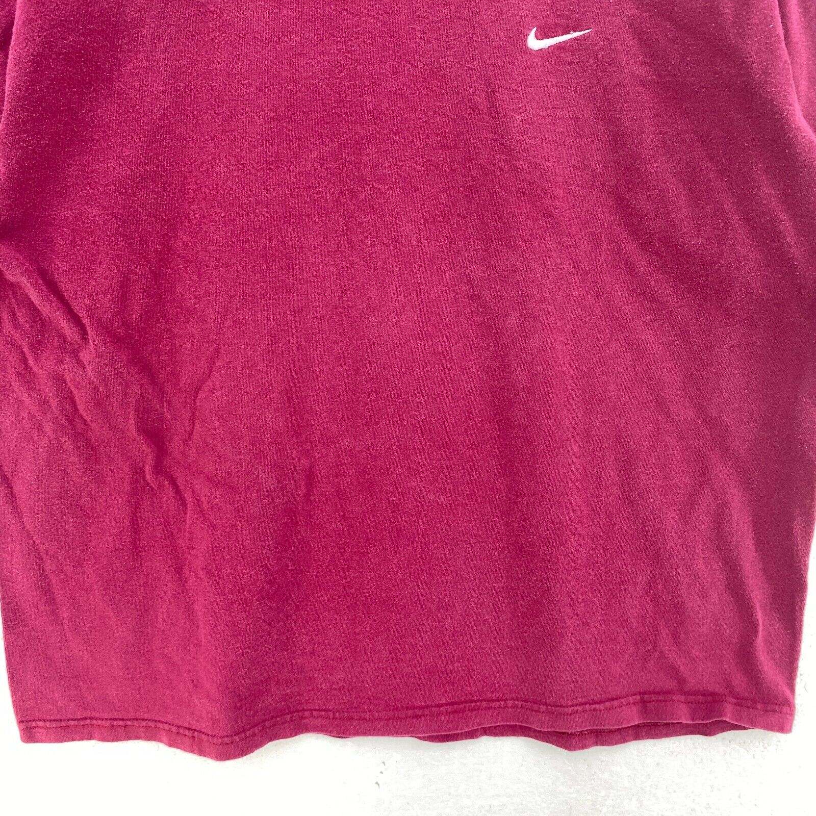 Nike Swoosh Logo Embroidered T-shirt Size M Red
