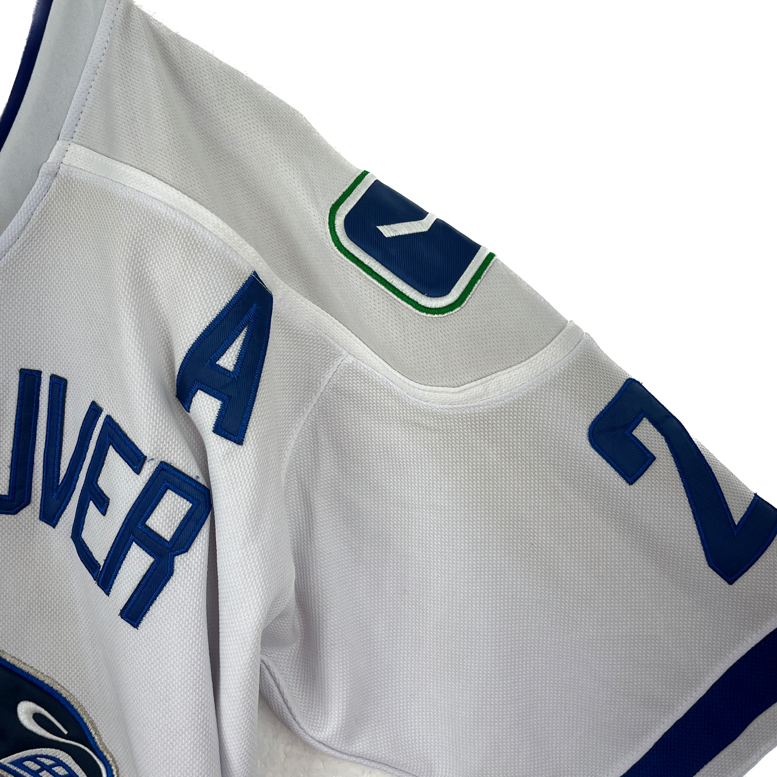 Reebok Vancouver Canucks NHL Manny Malhotra #24 Fight Strap White Jersey Size M
