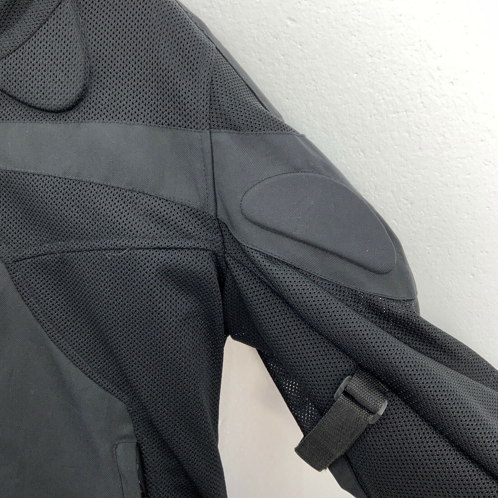 The Gear International Black Biker Jacket Size 44 Armoured Elbow Shoulder