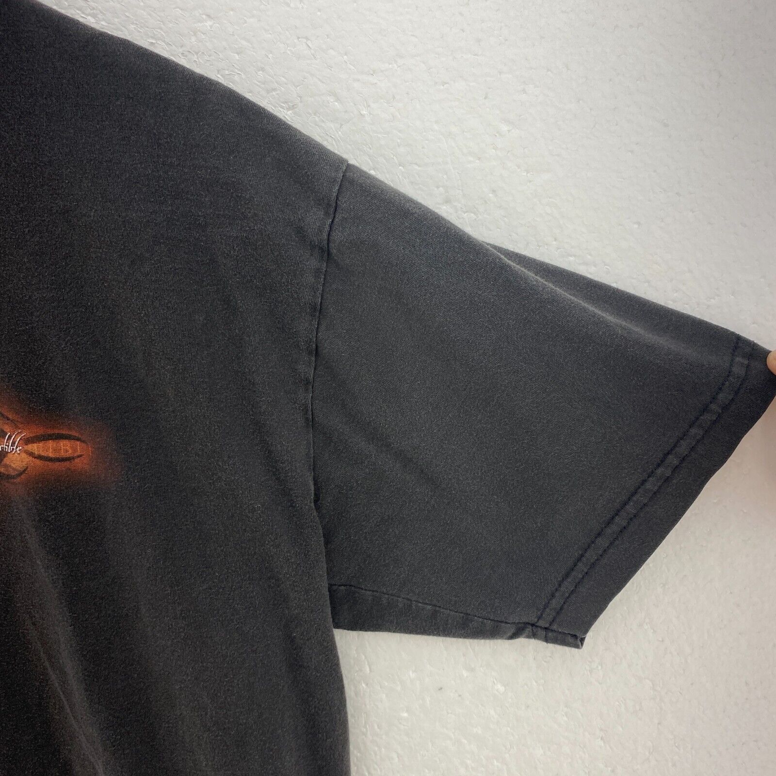 Artimonde 2005 Black And Embraced The Fire Investructible Him T-shirt Size L