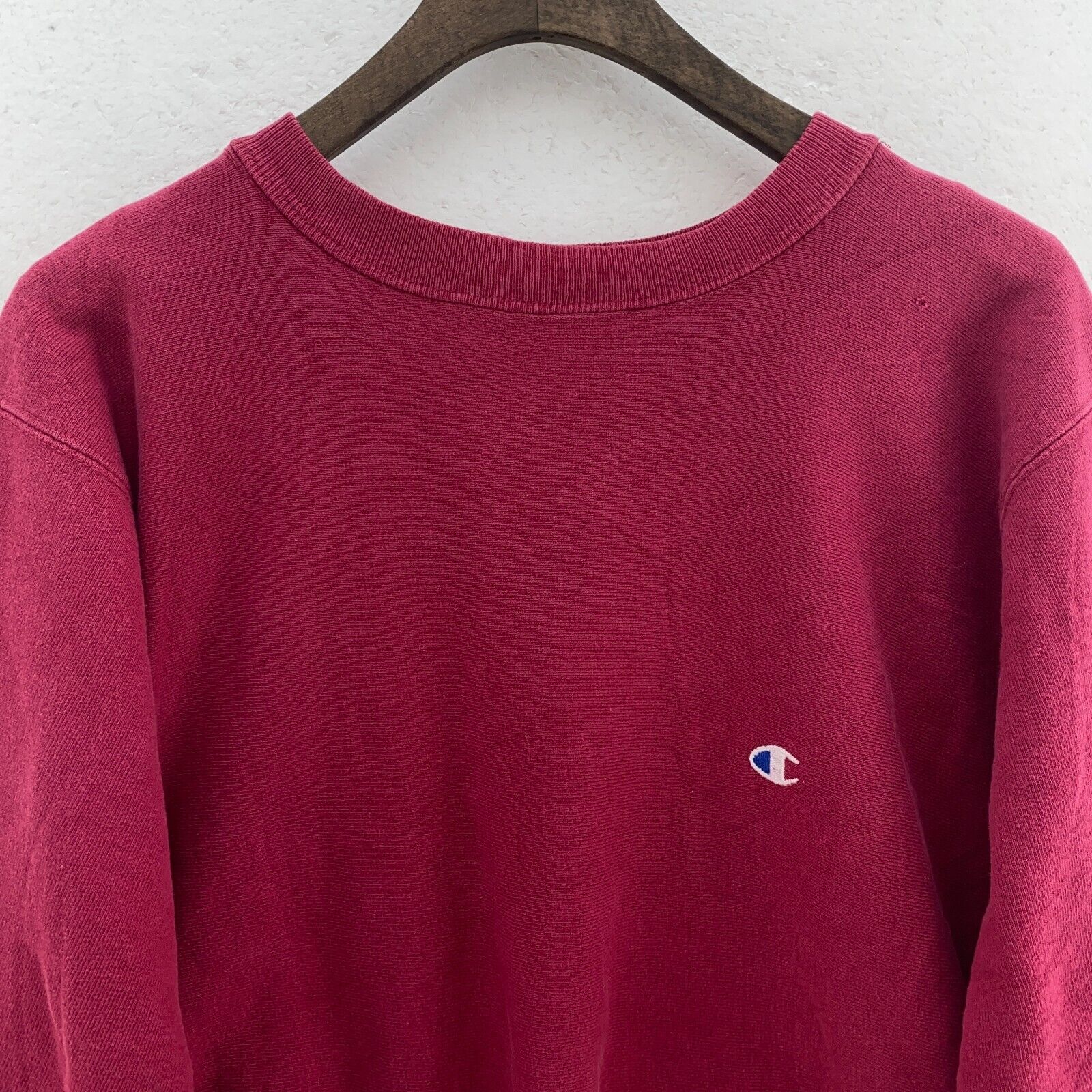 Champion Reverse Weave Embroidered Logo Red Sweatshirt Size L Crewneck